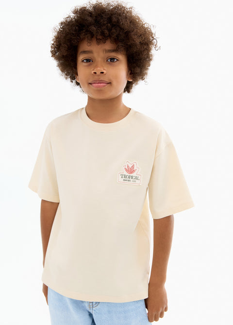 Mango t-shirt banana in sand