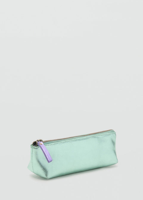 Mango pencil case foilp in water