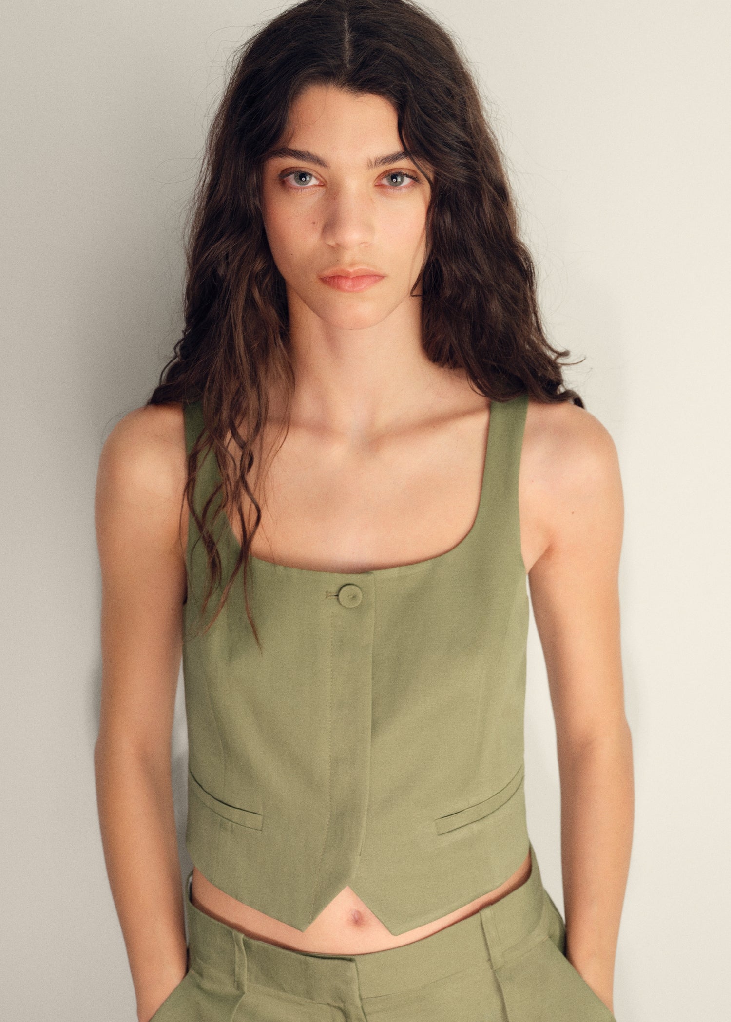 Mango vest max in Khaki