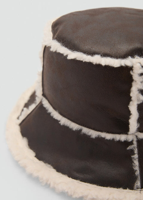 Mango beanie bond in chocolate
