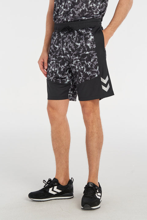 Hummel hmlMEGA shorts in black