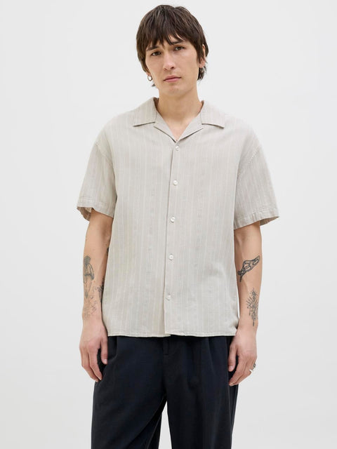 JACK & JONES JPRCCMONTANA dobby resort shirt in silver lining