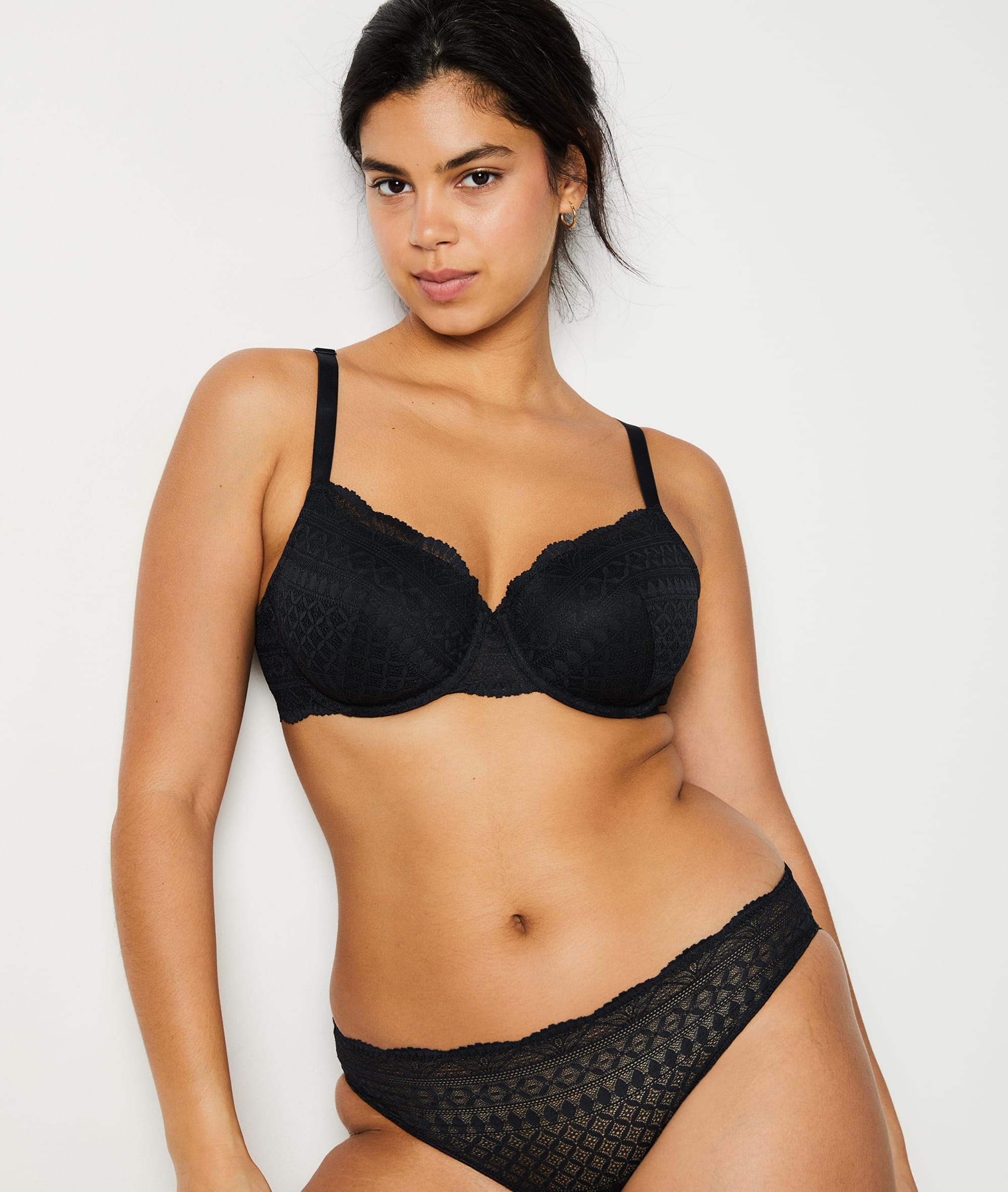 Etam idole n4 classique bra in black