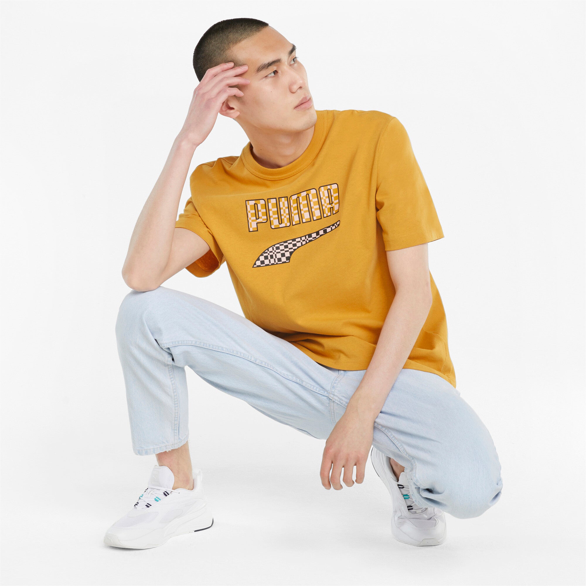 Puma downtown logo men's tee in yellow - Model Shot 03