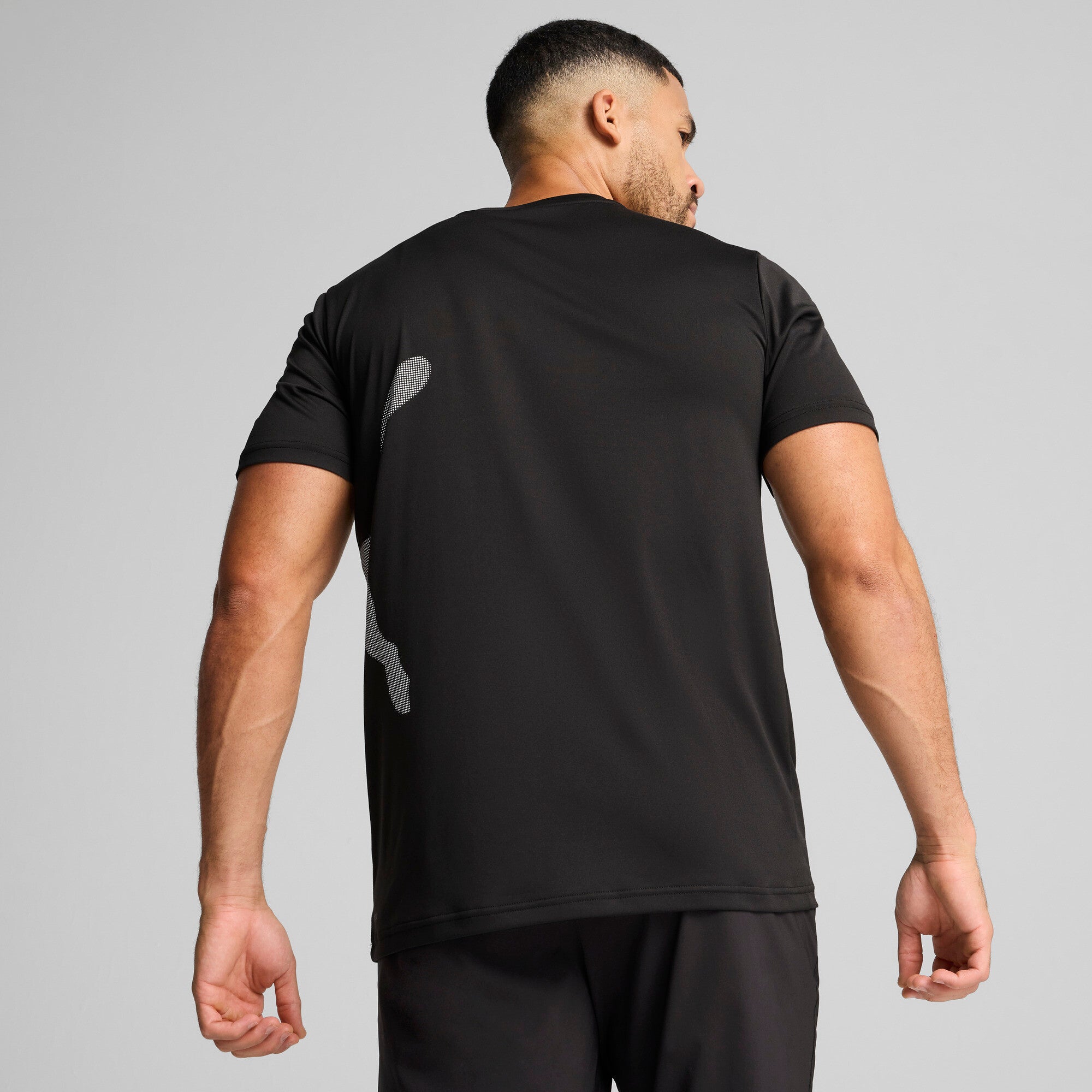 Puma train all day big logo tee in black - Model Shot 02