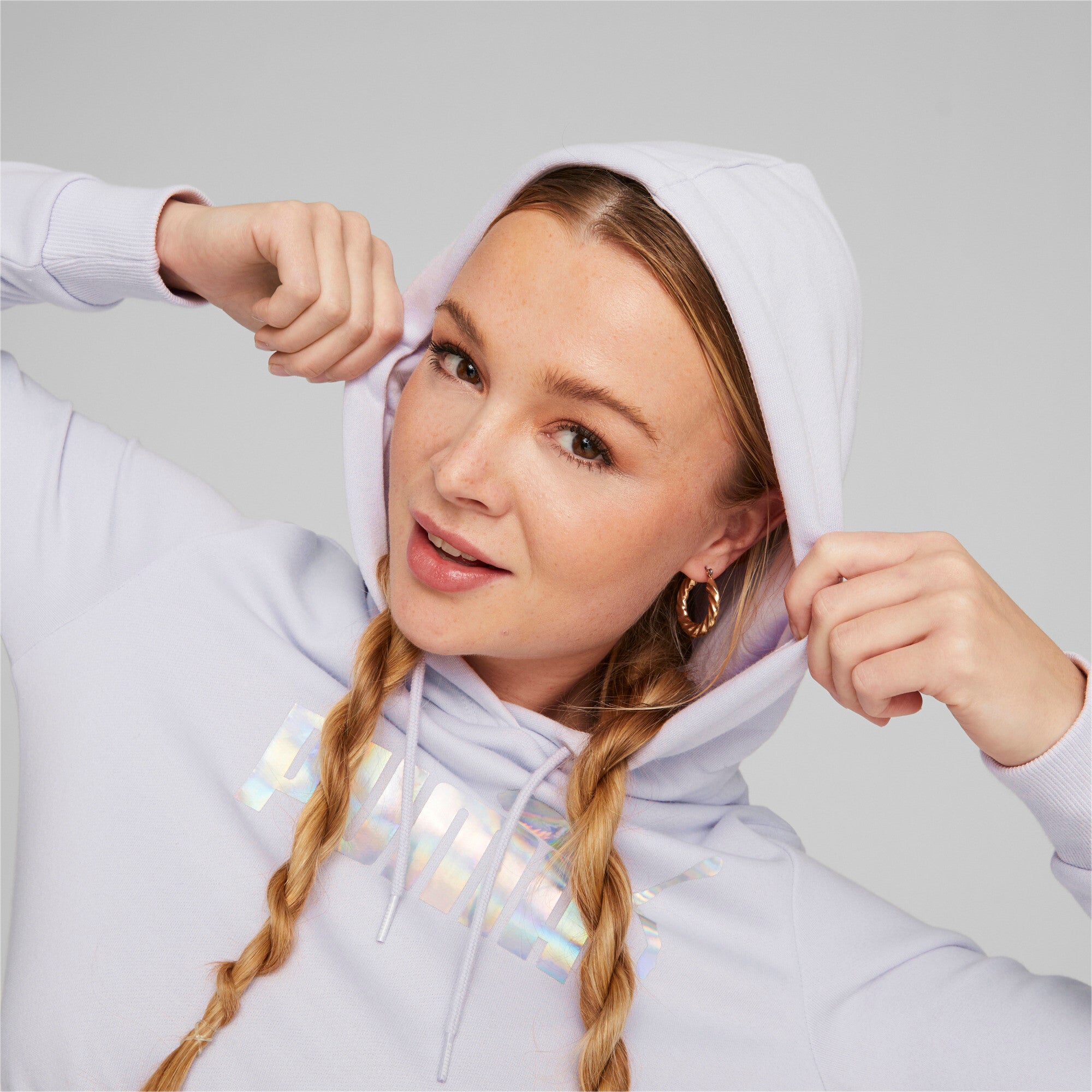 Puma essentials+ novashine french terry hoodie women in purple - Model Shot 03