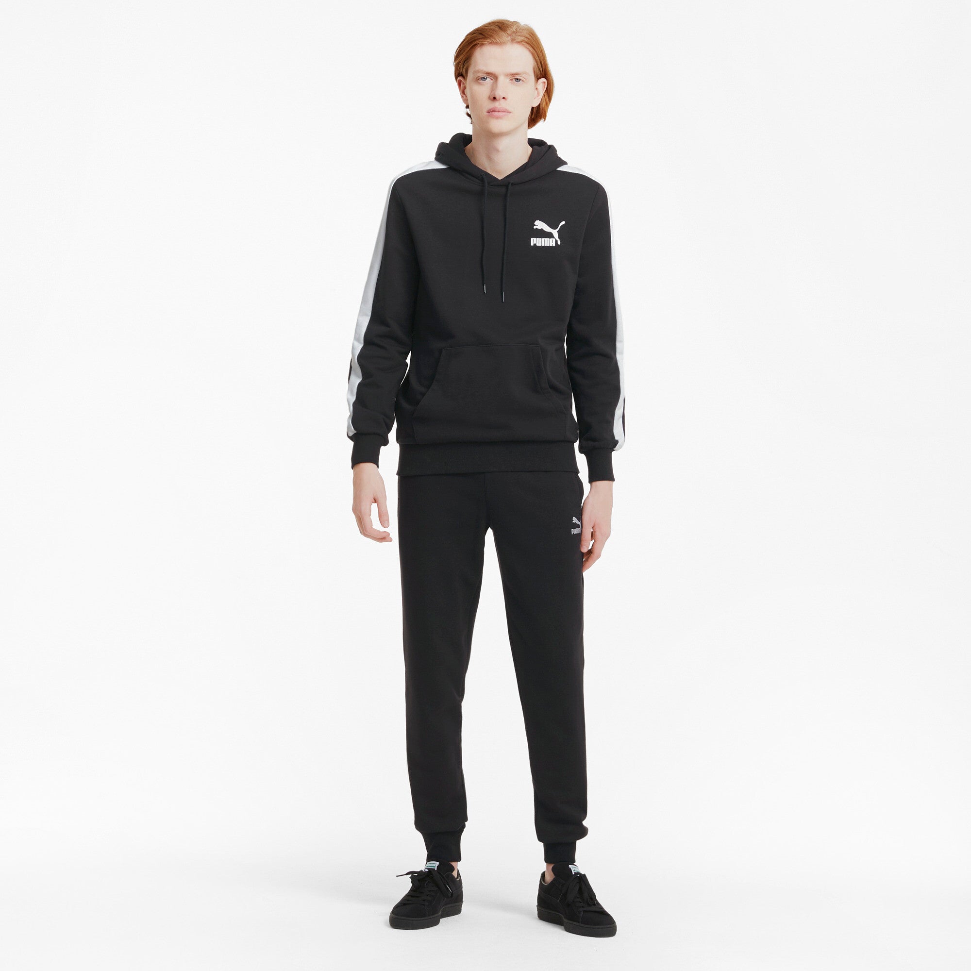 Puma classics cuffed sweatpants men in black - Model Shot 03