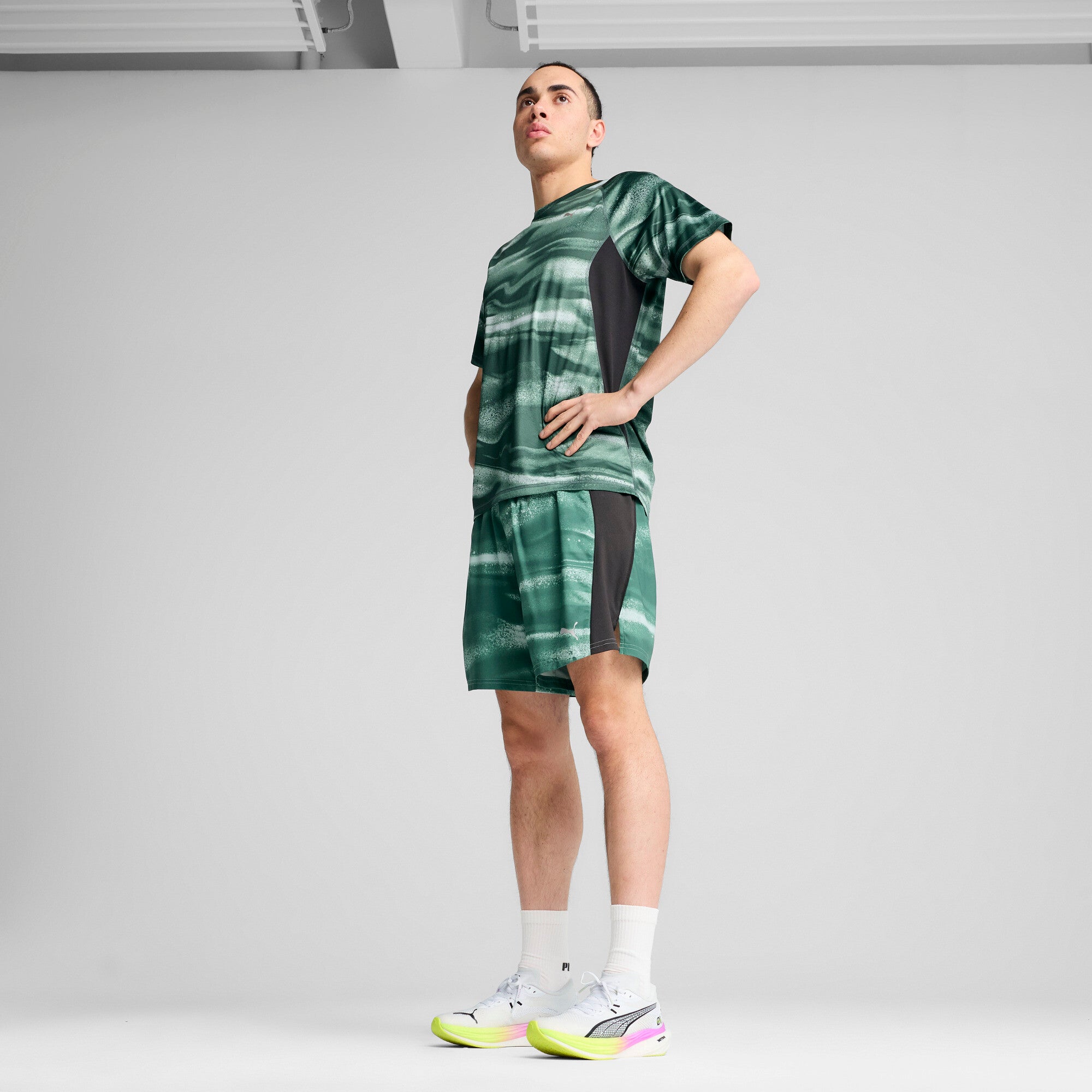 Puma VELOCITY all-over print running tee in green moon - Model Shot 03