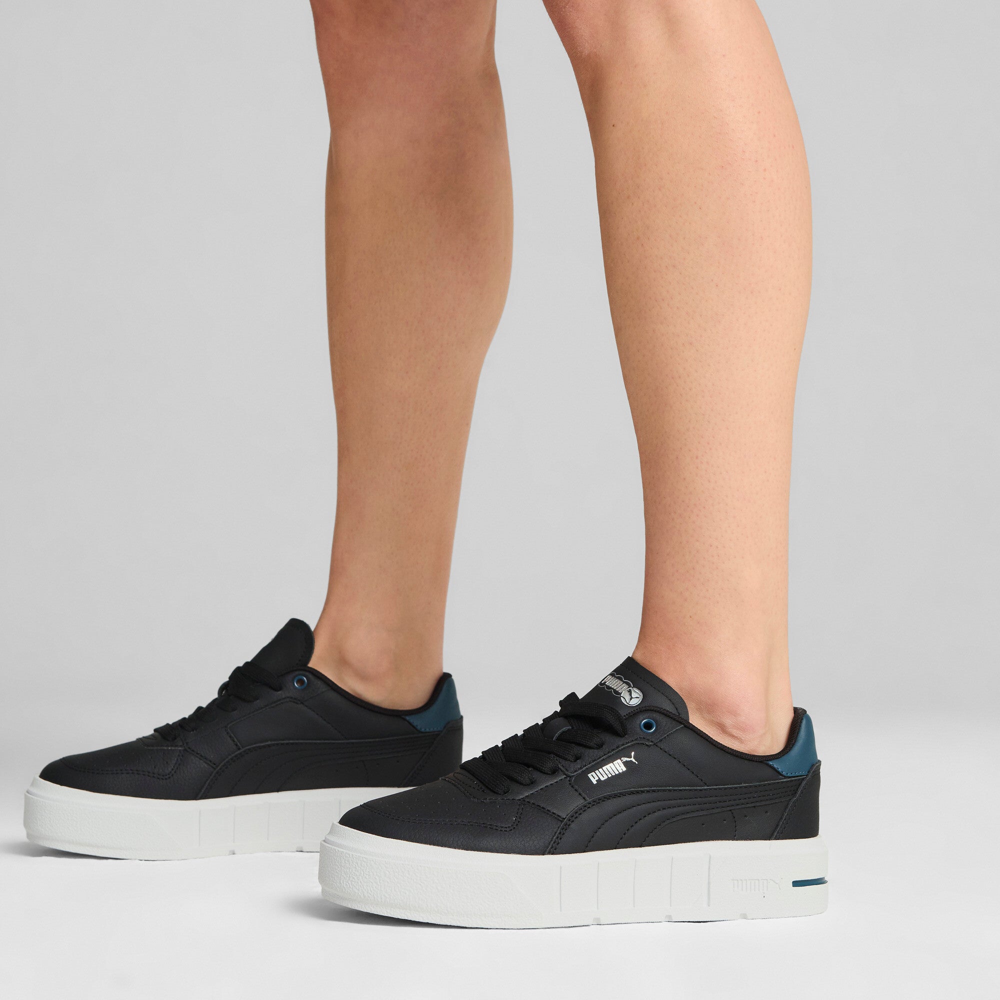 Puma cali court leather sneakers in gray skies and white - Model Shot 01