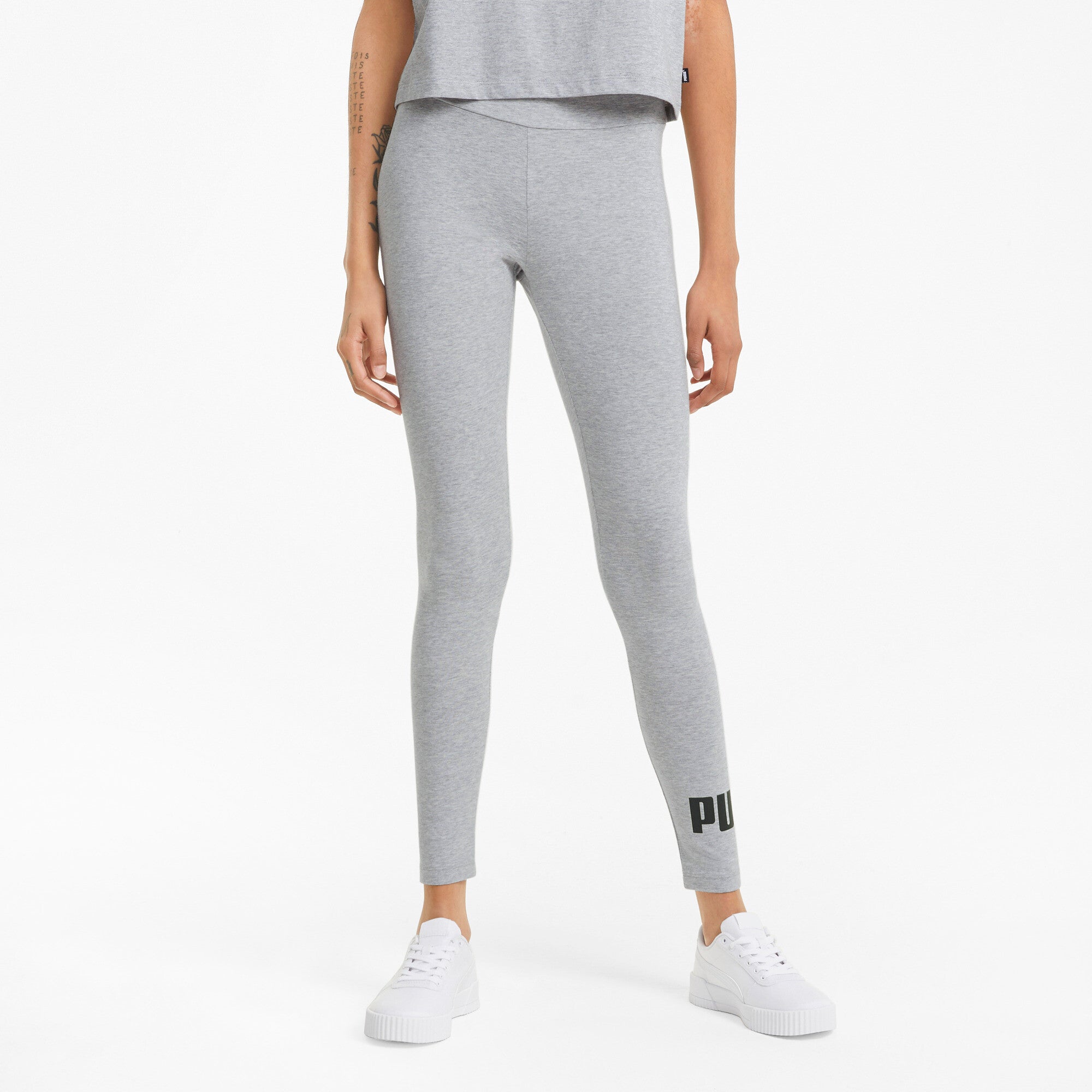 Puma essentials logo leggings women in gray - Model Shot 01