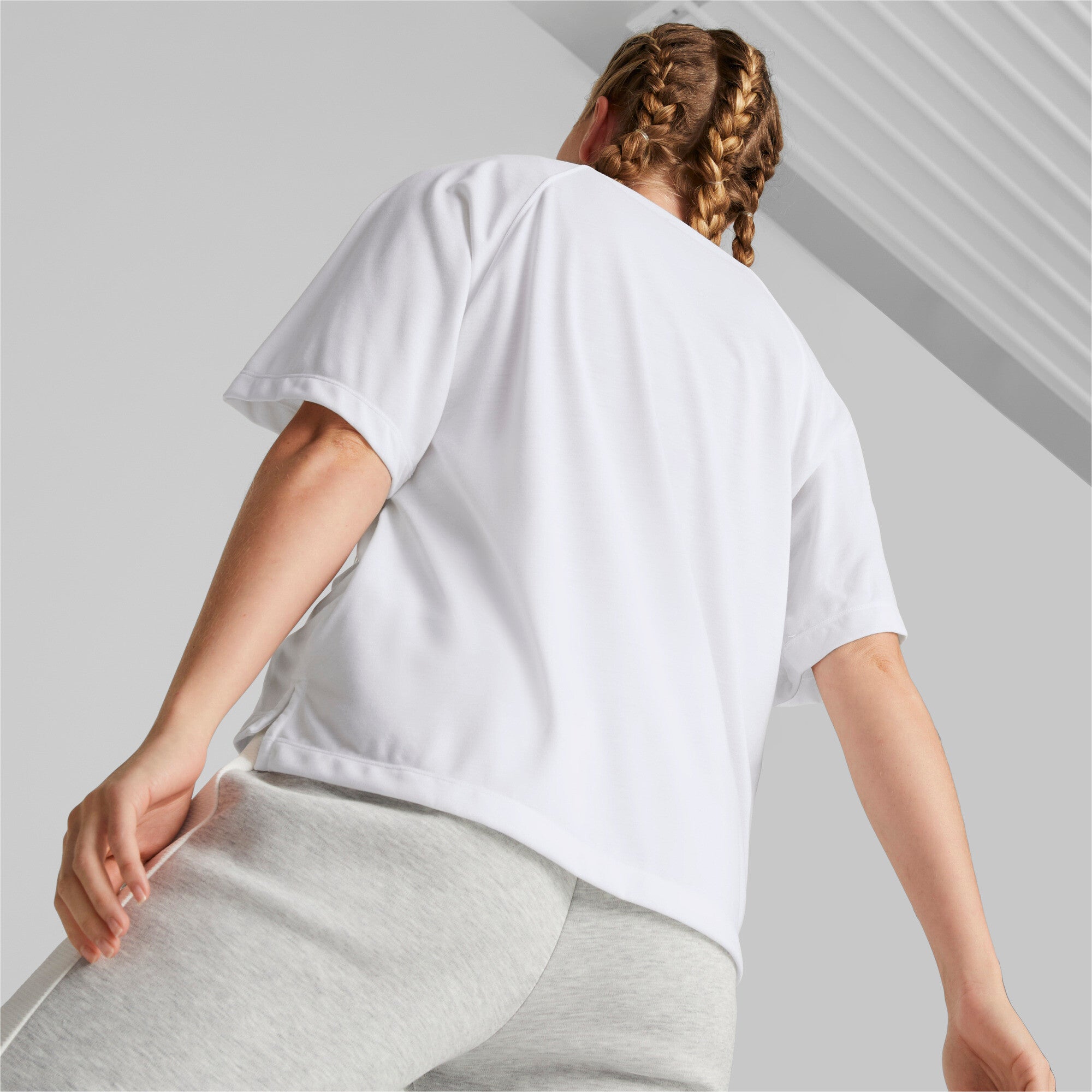 Puma modern sports oversized tee women in white - Model Shot 03