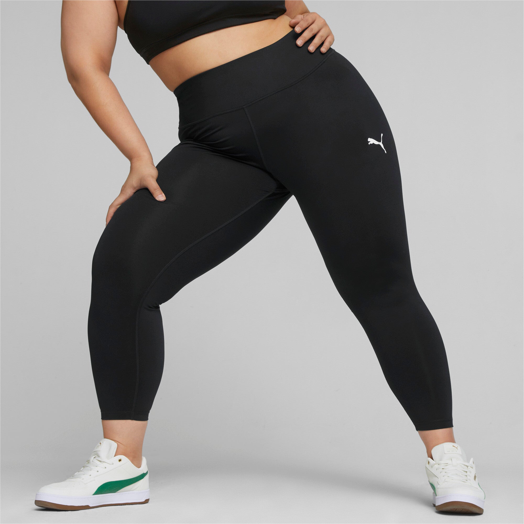 Puma active women's leggings in black - Model Shot 02