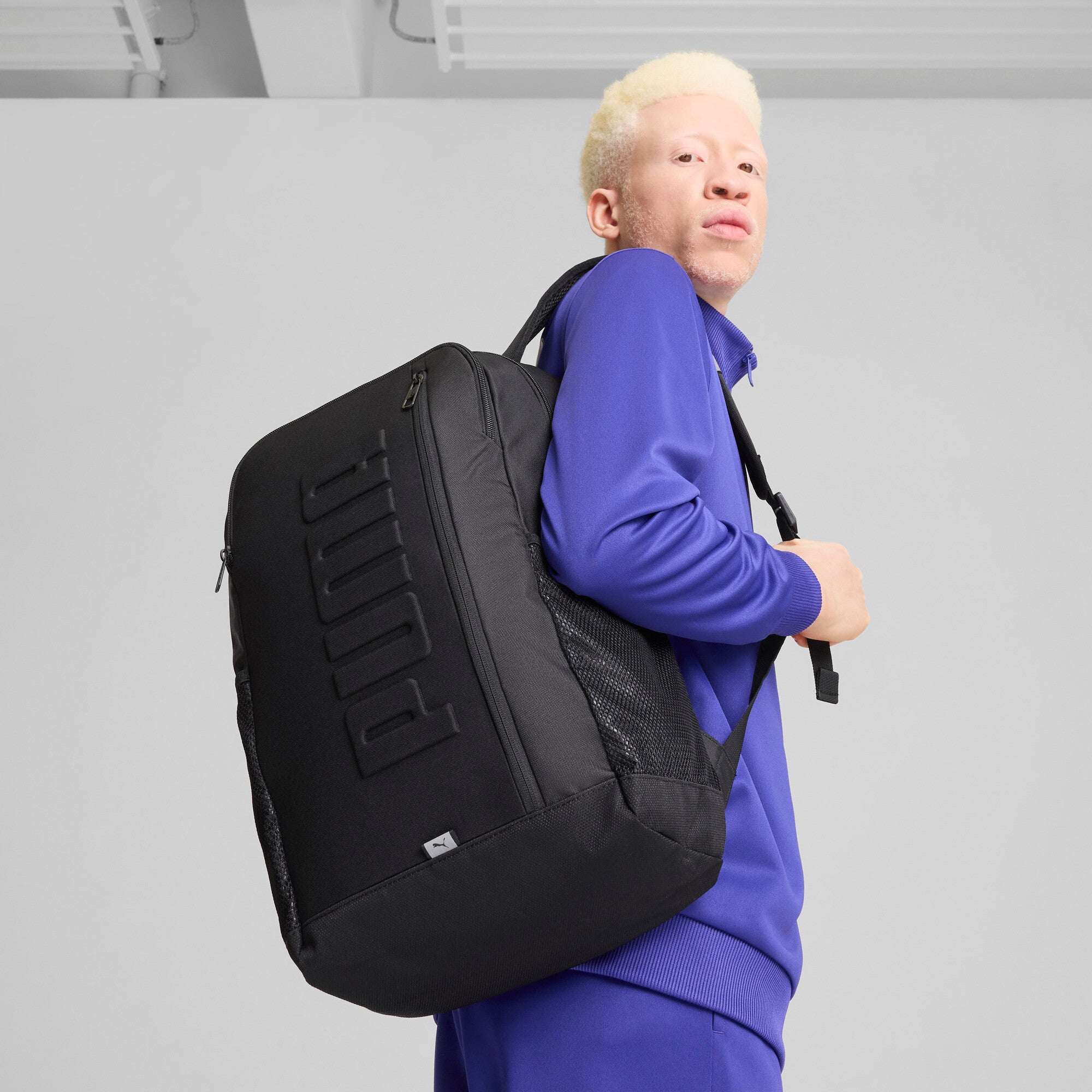 Puma S backpack blacks in black - Model Shot 01