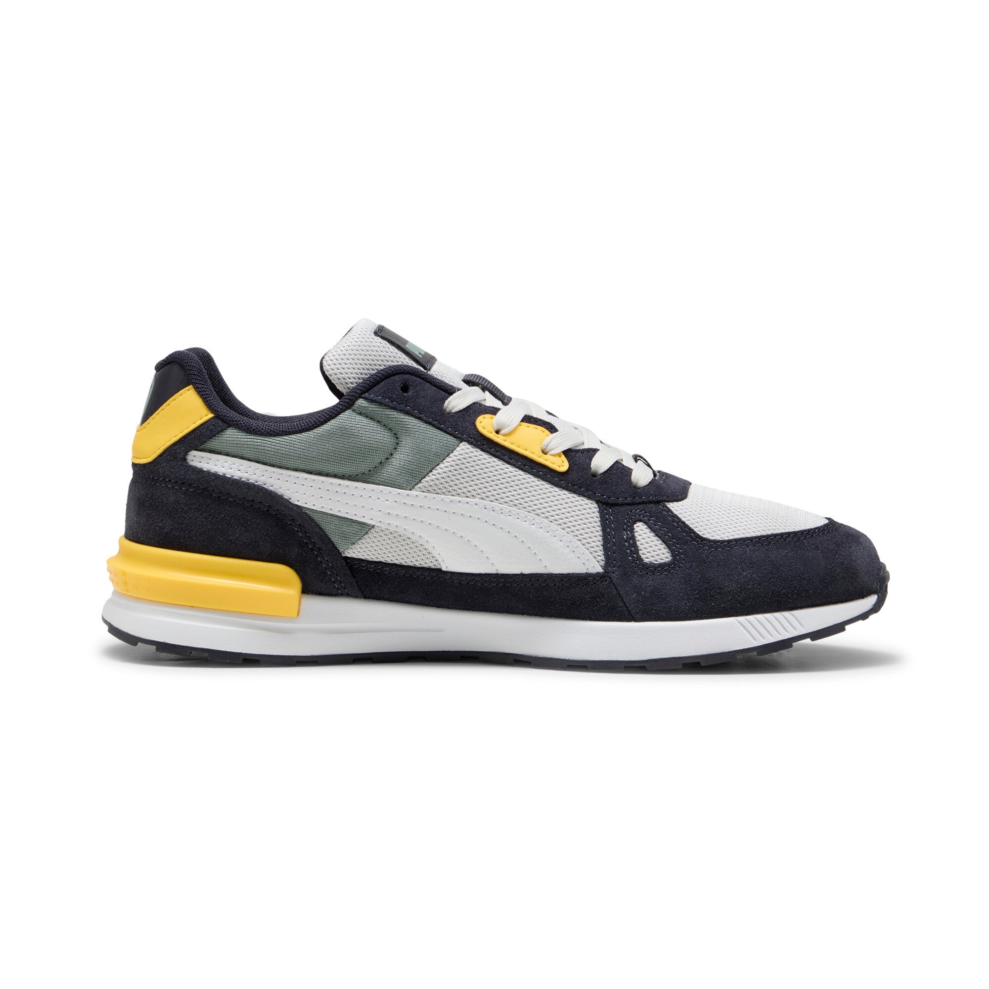 Puma graviton Pro trainers in white and new - Side View 03