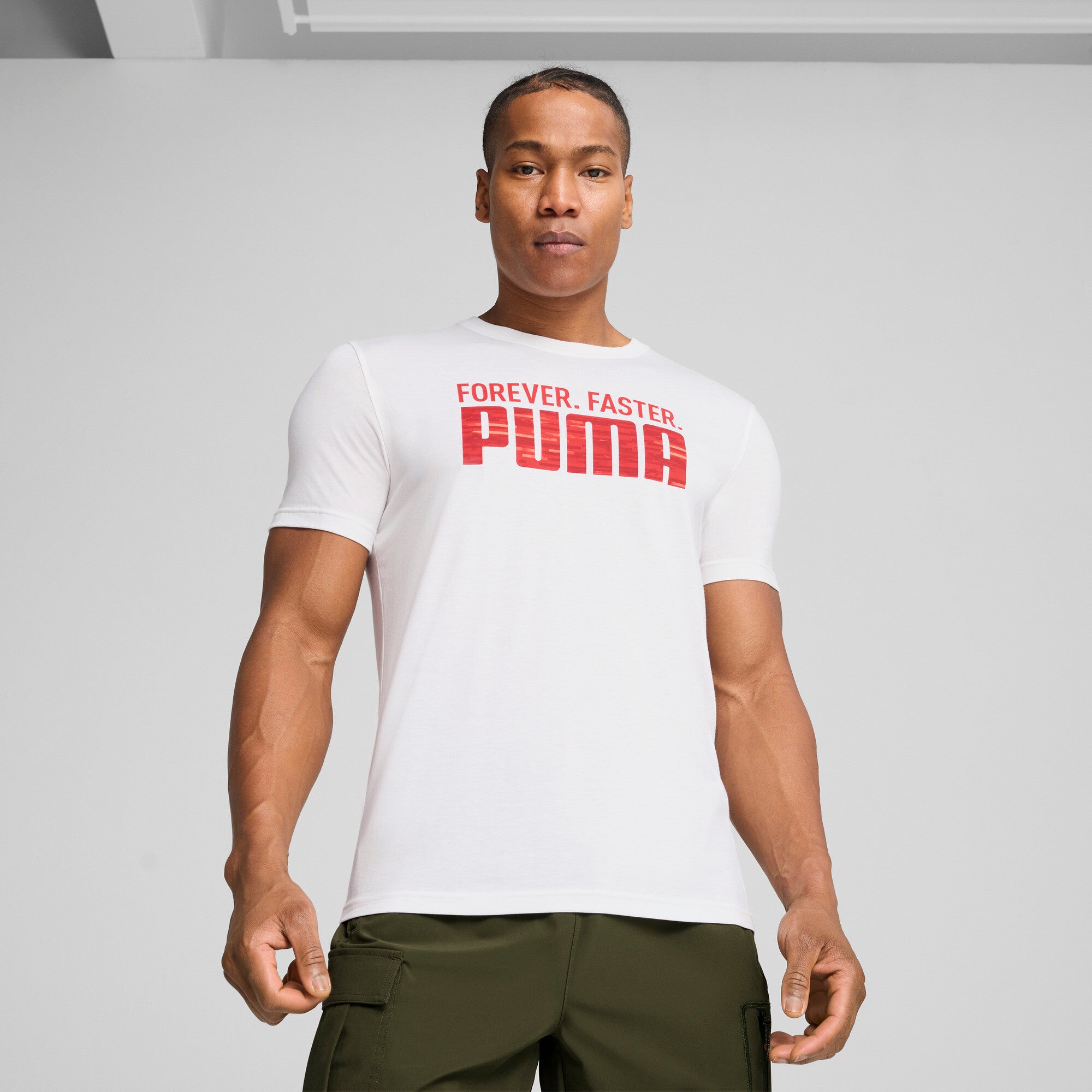 Puma graphics train "forever. faster." tee in white - Model Shot 01