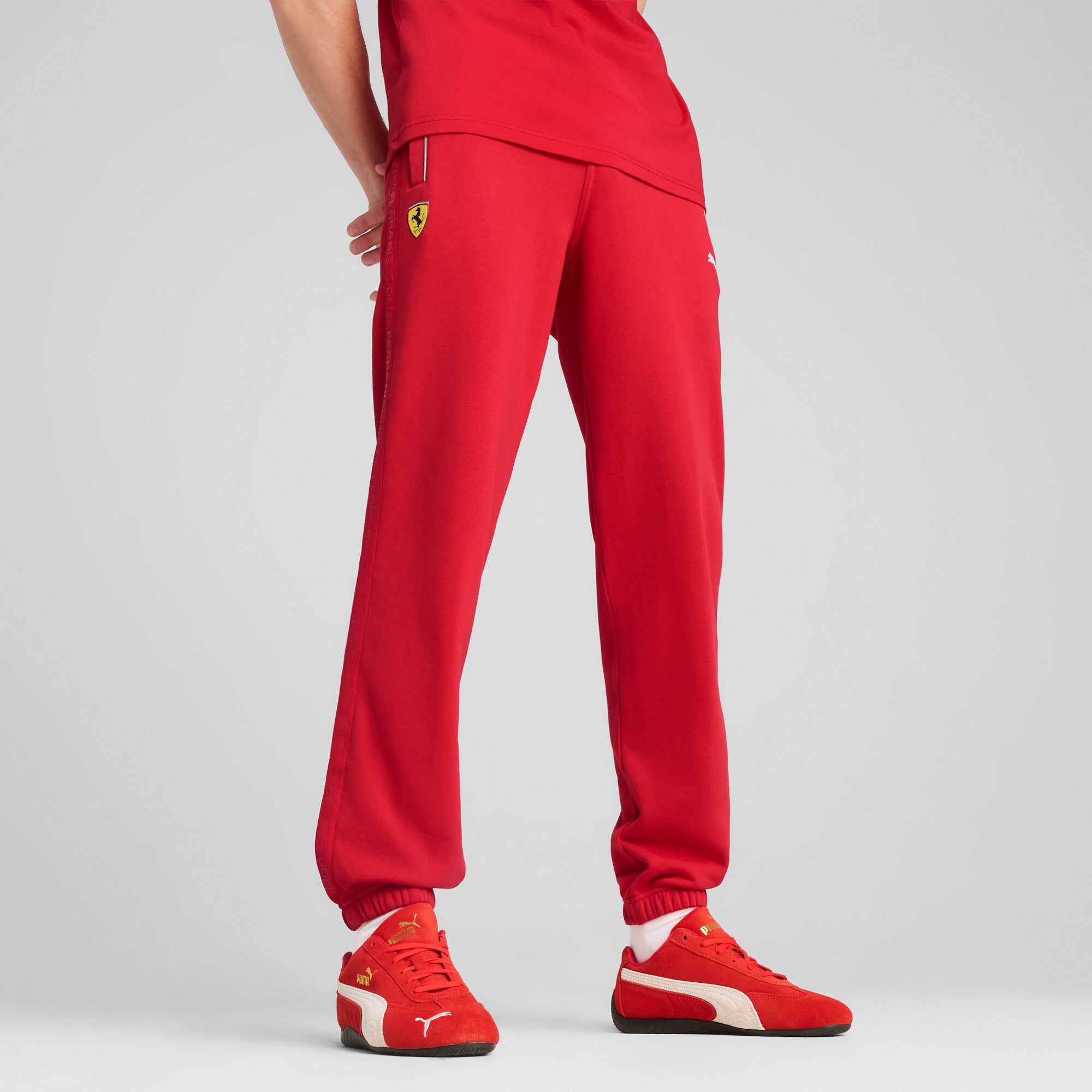 Puma scuderia Ferrari HP race sweatpants in rosso corsa - Model Shot 01