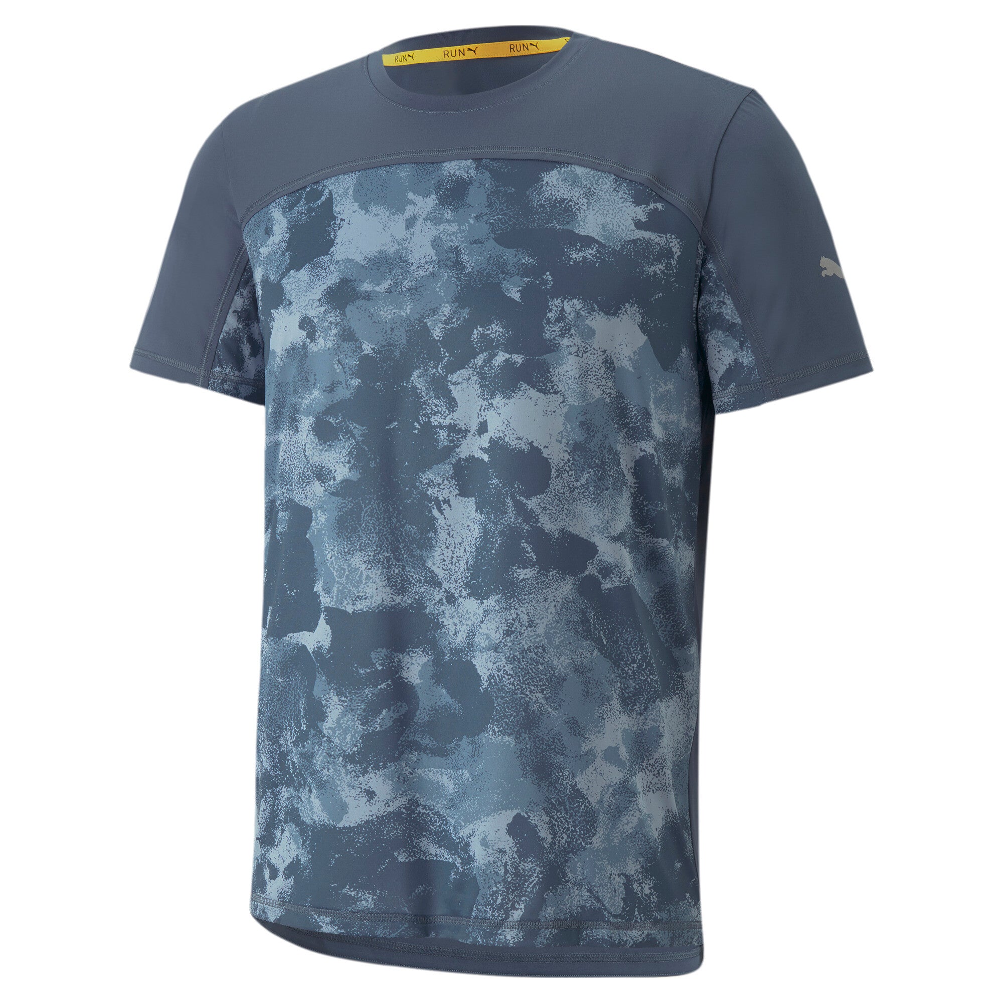 Puma printed short sleeve running tee men in gray - Front View