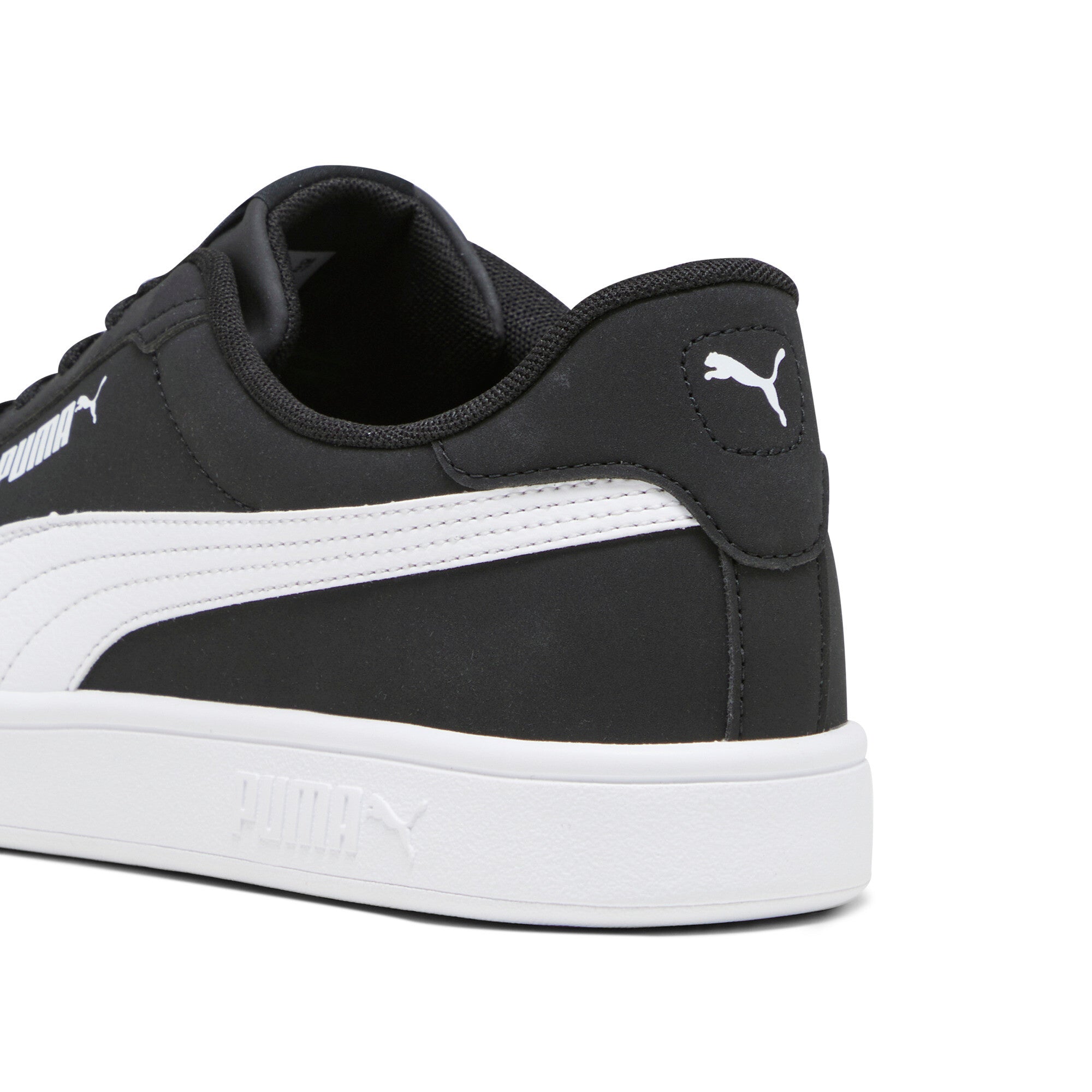 Puma smash 3.0 buck sneakers in black - Back View