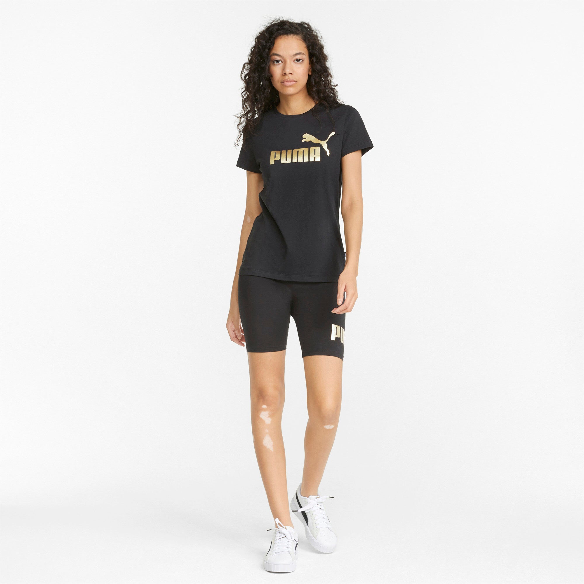Puma essentials+ metallic logo tee women in black - Model Shot 03