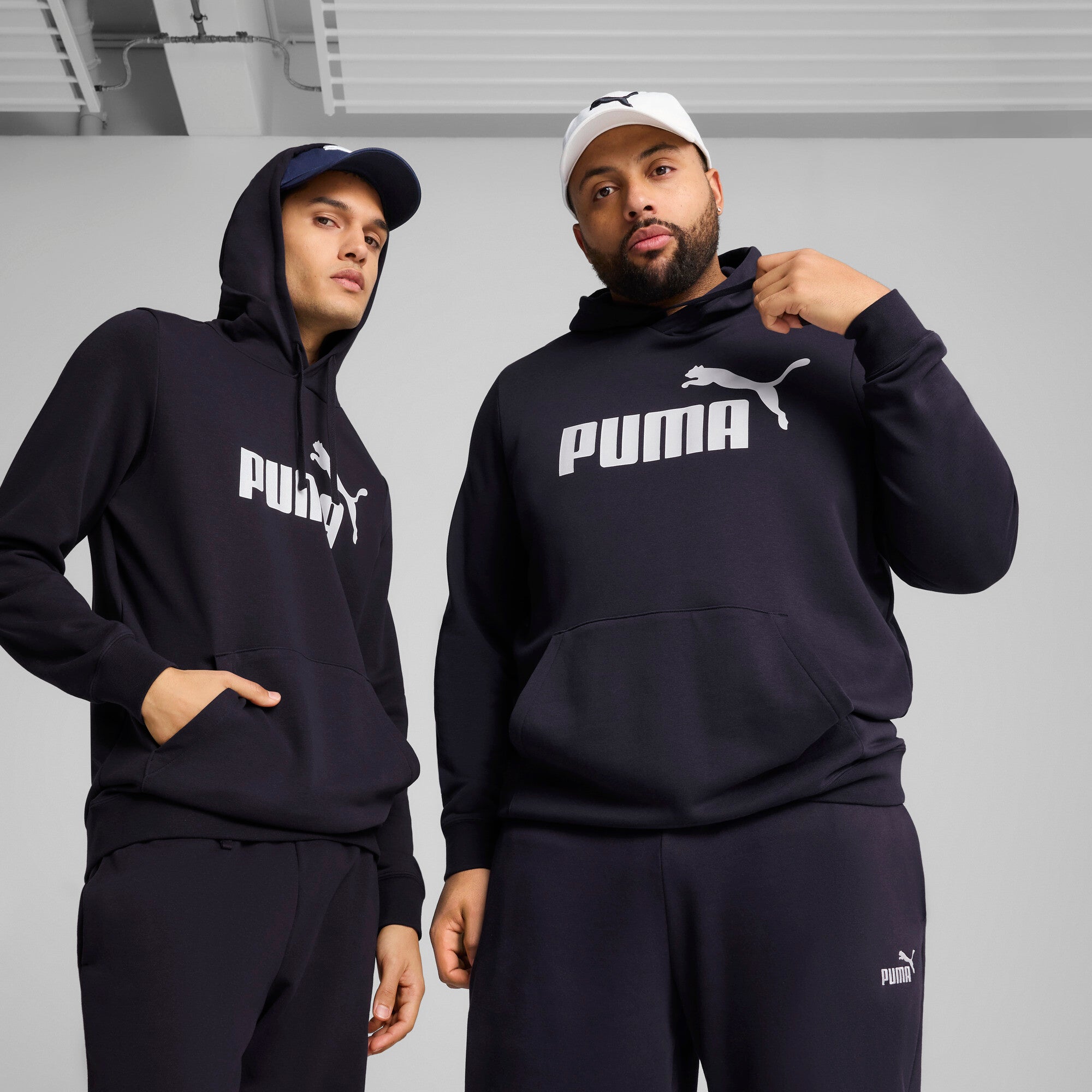 Puma essentials no. 1 logo hoodie in black - Model Shot 01