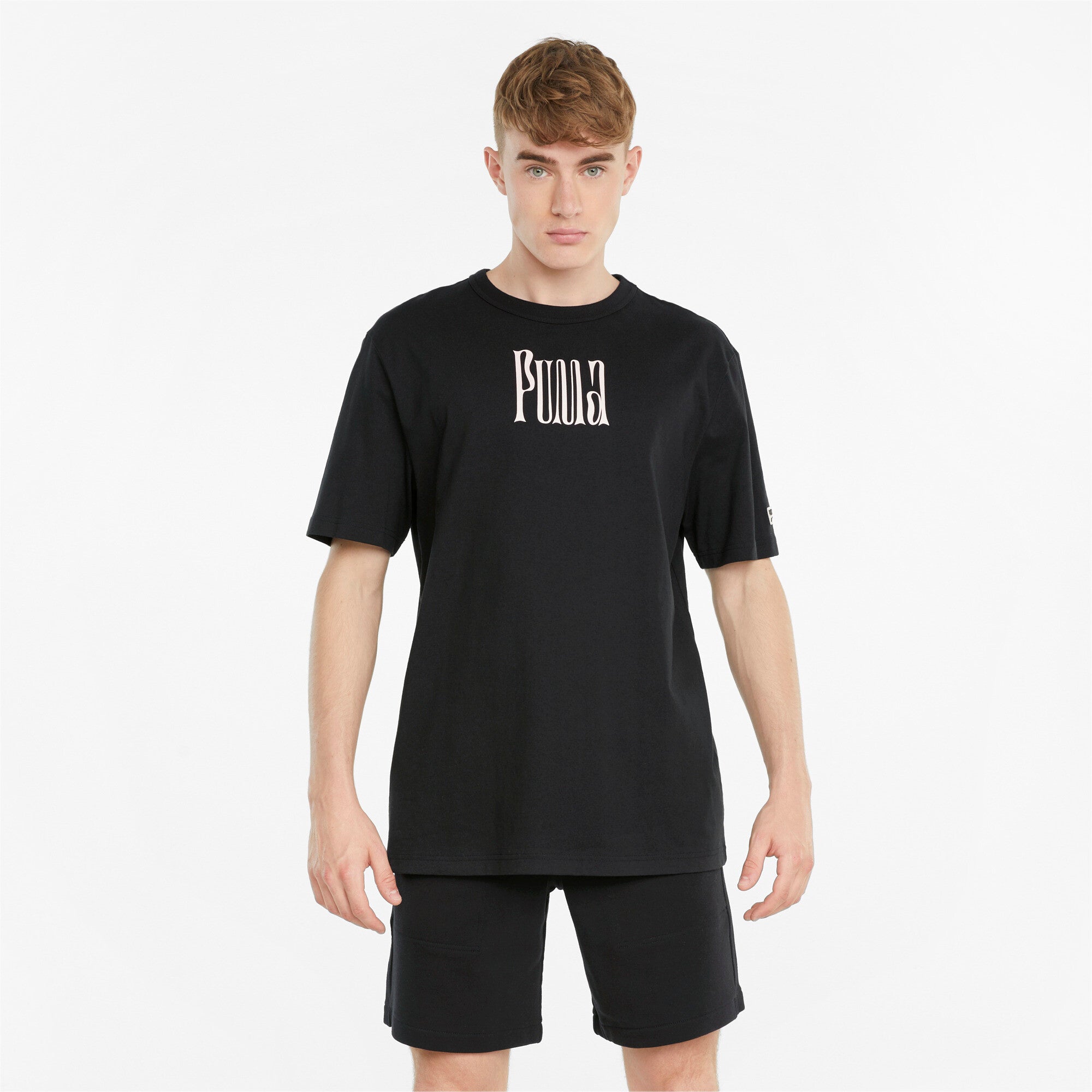 Puma downtown graphic men's tee in black - Model Shot 01