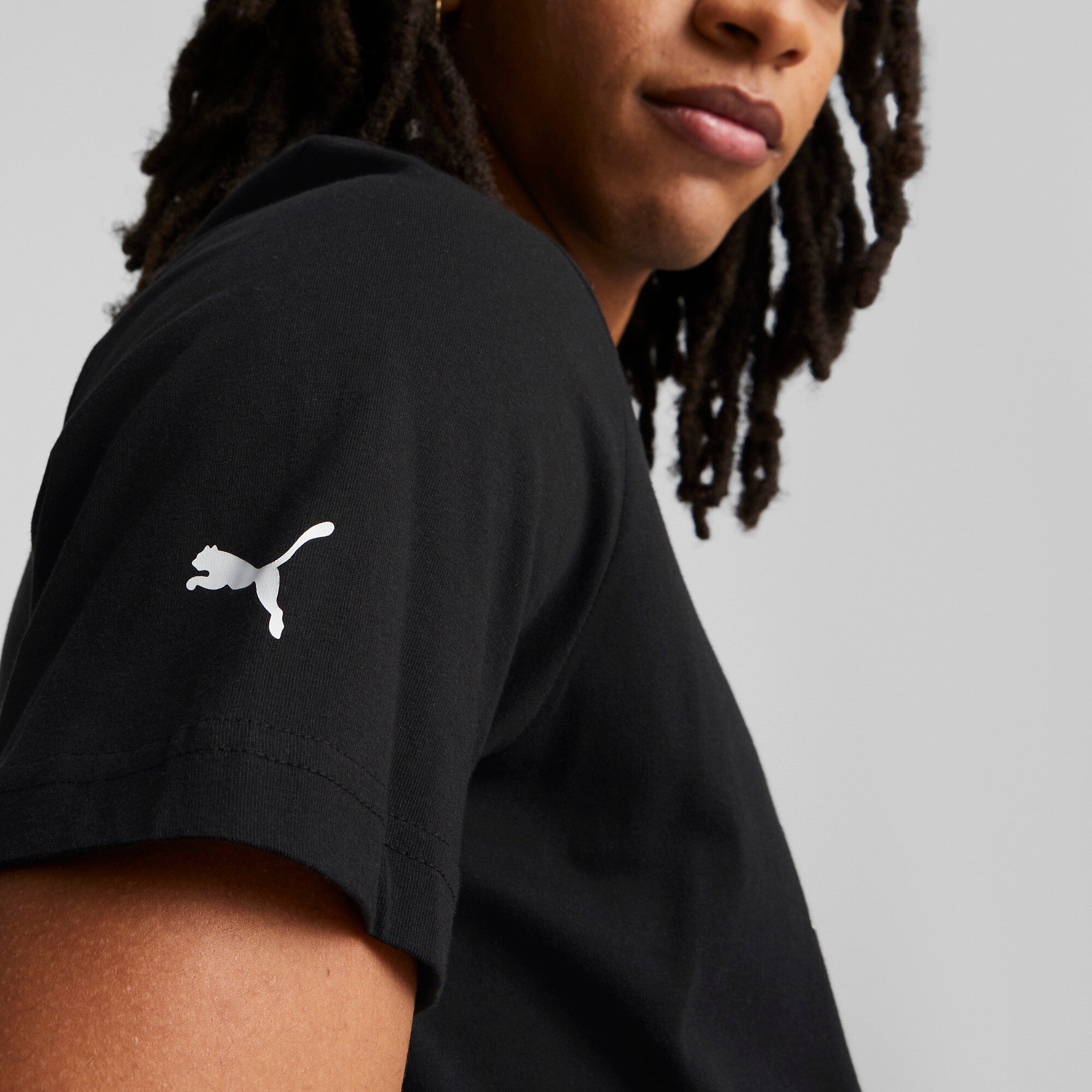 Puma bmw m motorsport essentials logo tee men in black - Model Shot 02