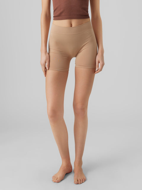 VERO MODA VMJACKIE seamless mini shorts in tan