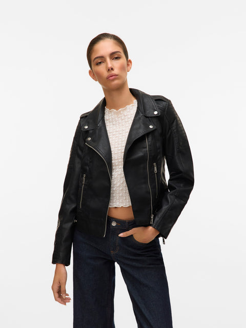 VERO MODA VMKERRIULTRA short coated jacket in black