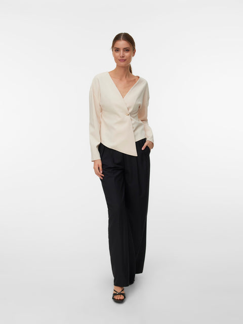VERO MODA VMSONJA shirt in sandshell