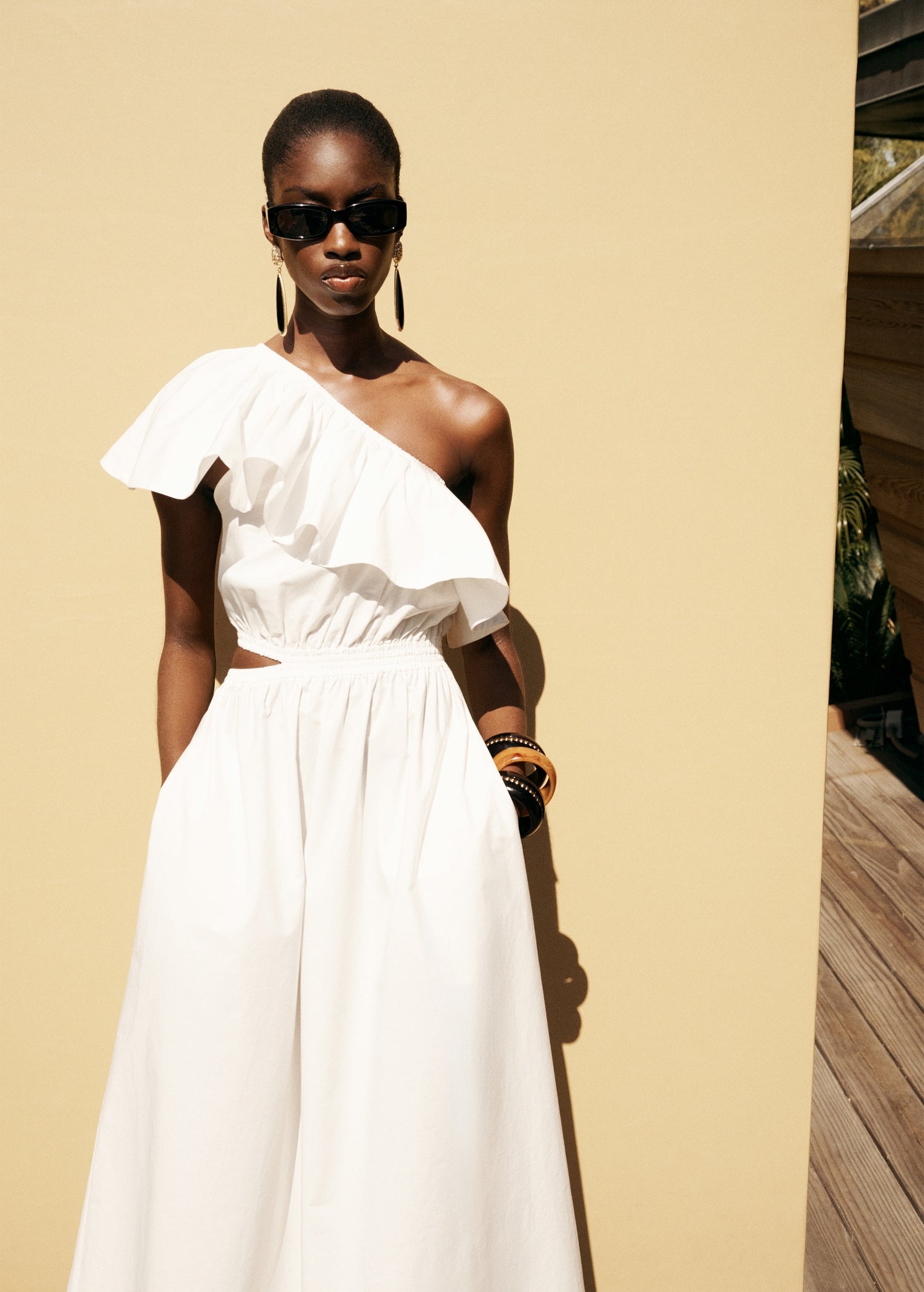 Mango dress cuty in White - D6