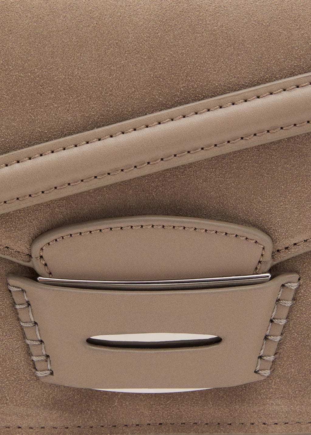 Mango shoulder bag mask in Camel - D2