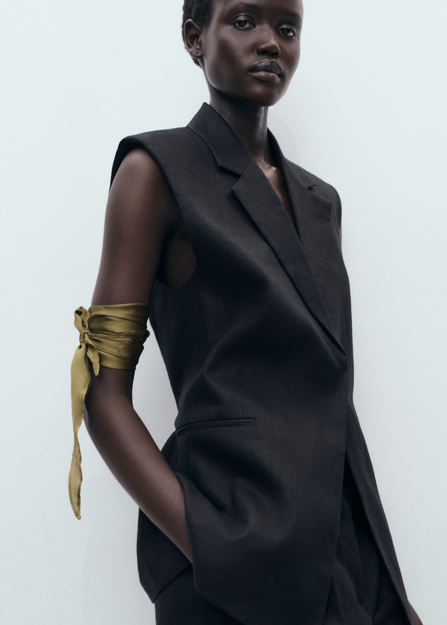 Mango product 17024095-37 - D9