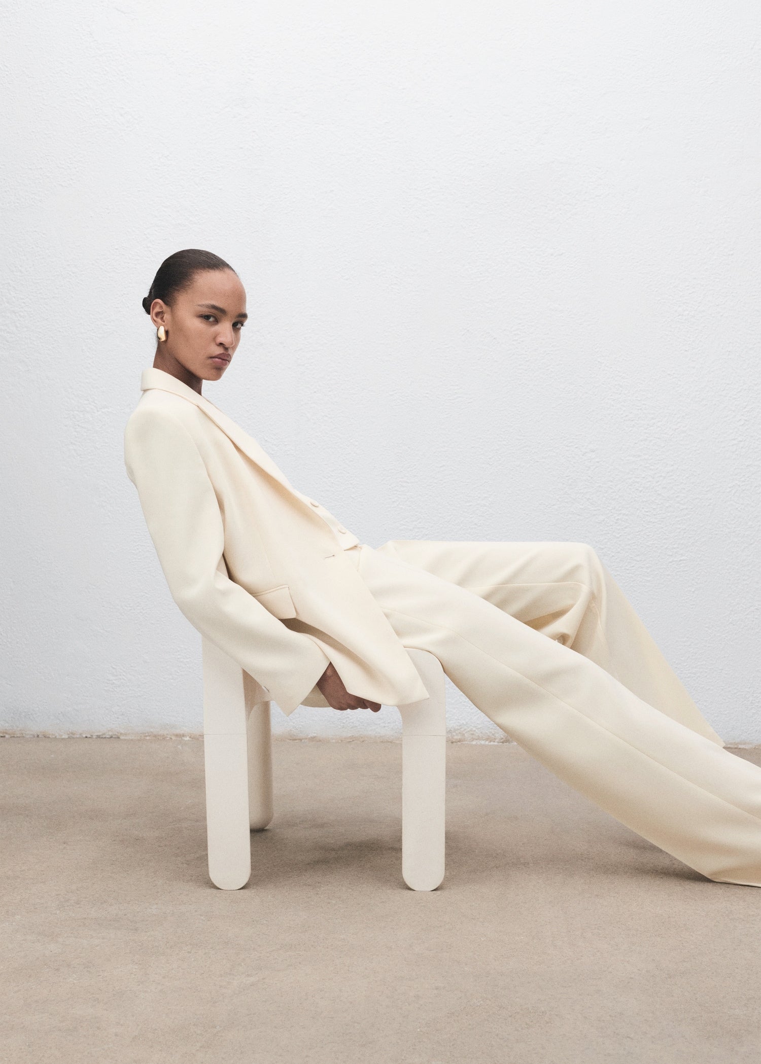 Mango product 17024119-10 - D6