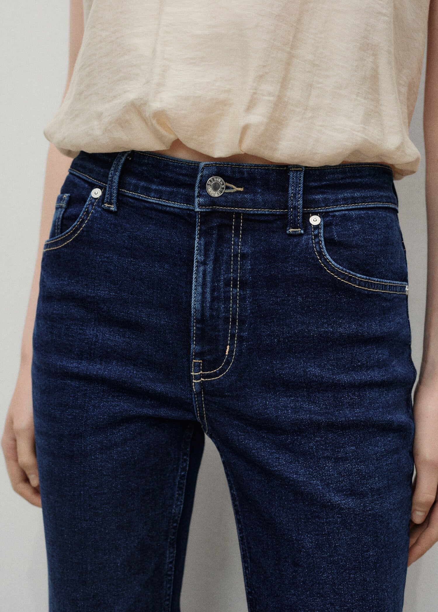 Mango product 17024425-TO - D6