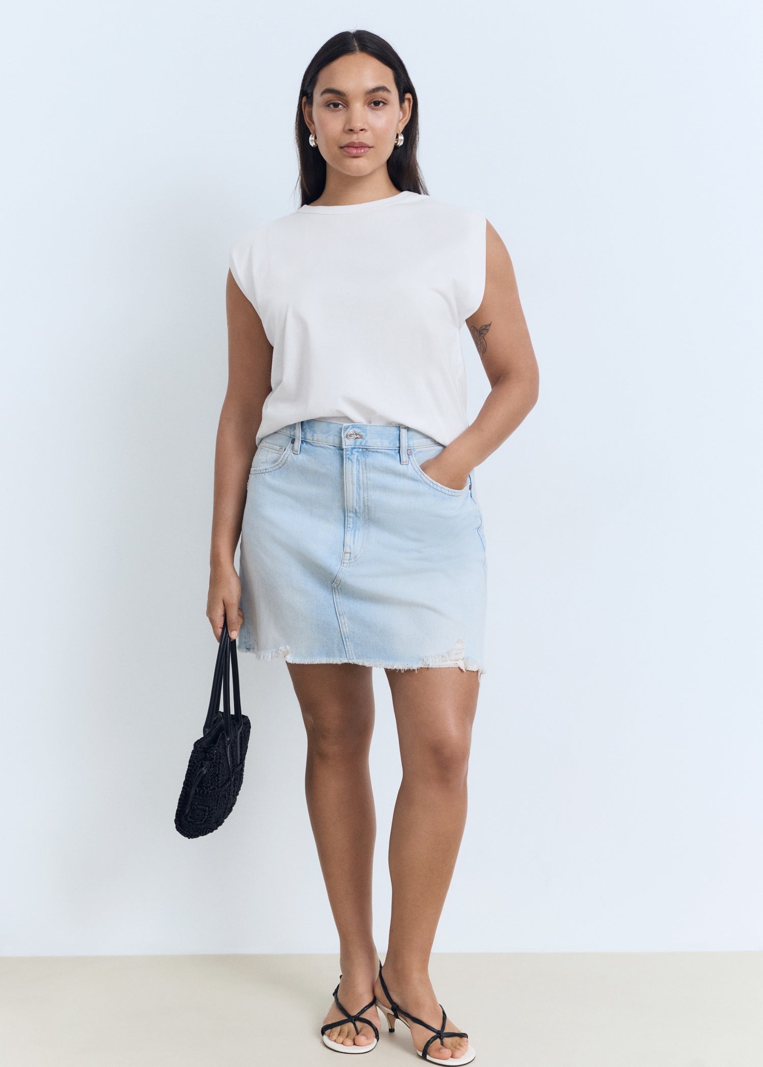 Mango t-shirt viri in White - D3