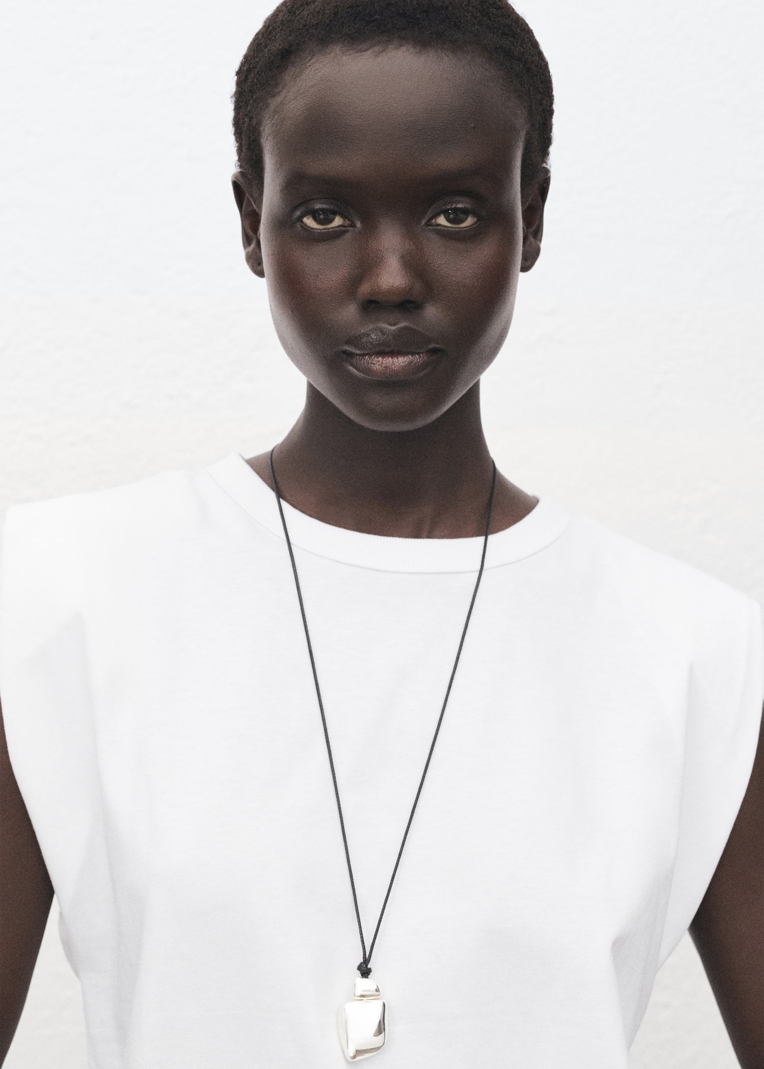 Mango t-shirt viri in White - D6