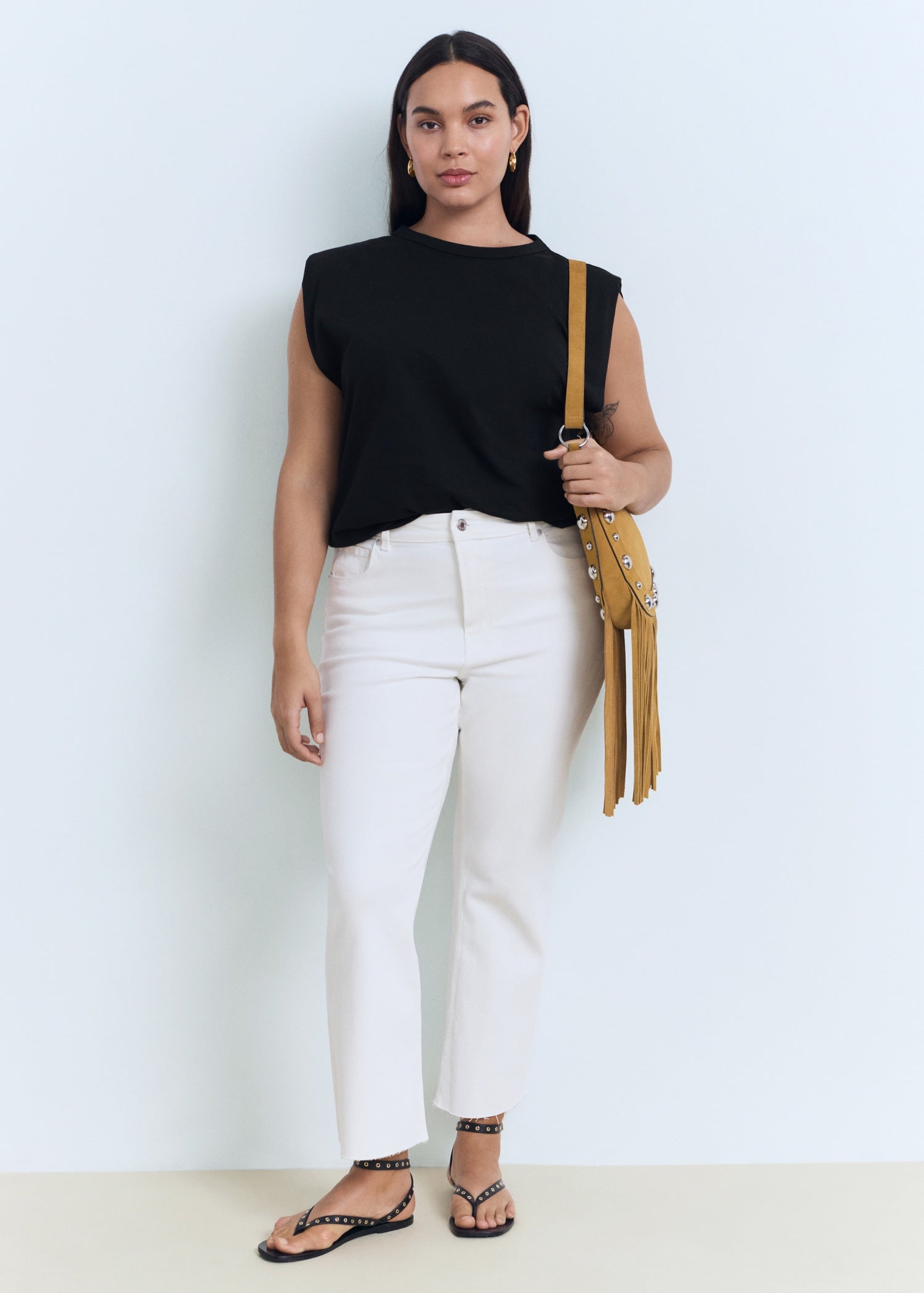 Mango t-shirt viri in Black - D3