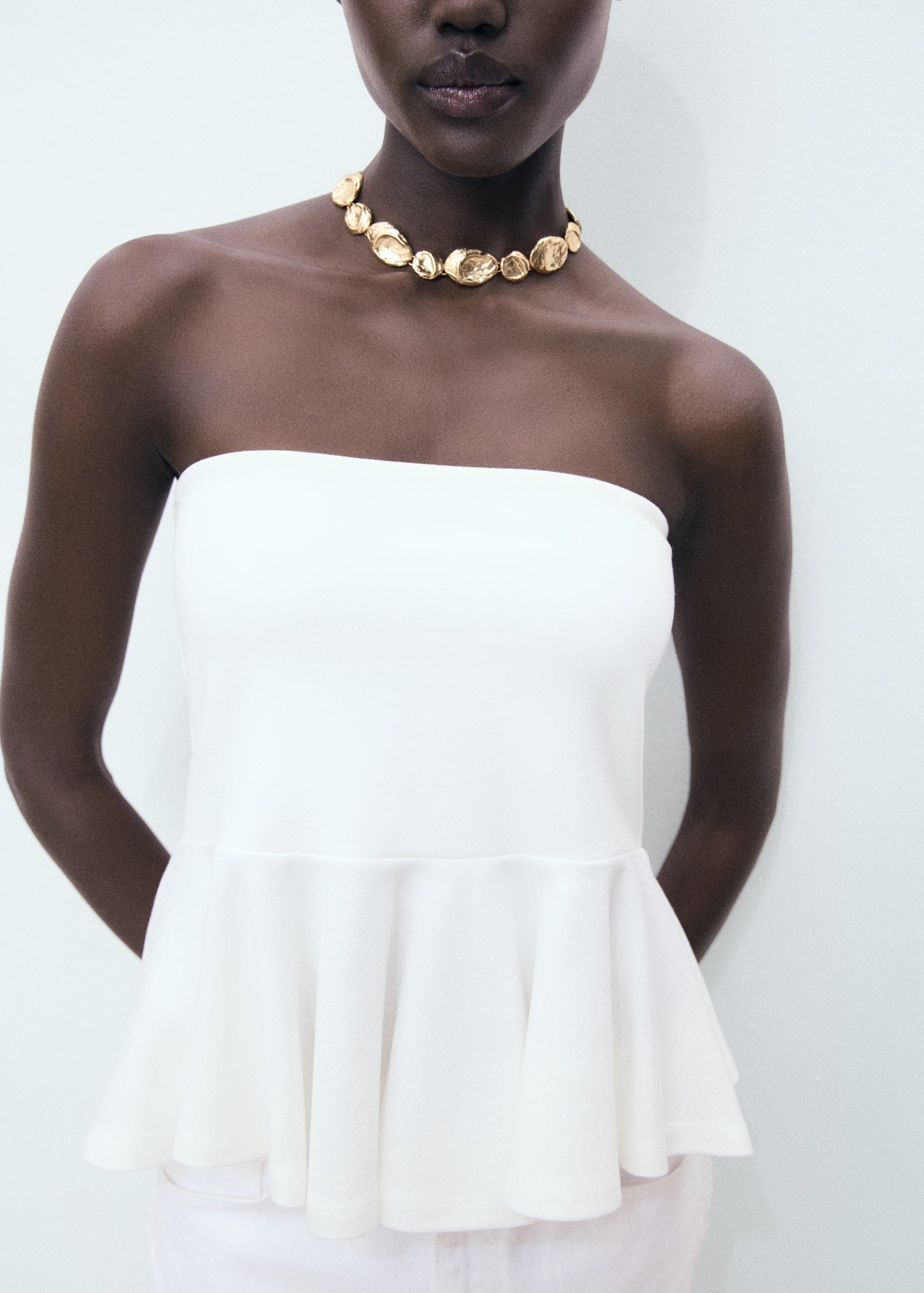 Mango top peplum in White - D6