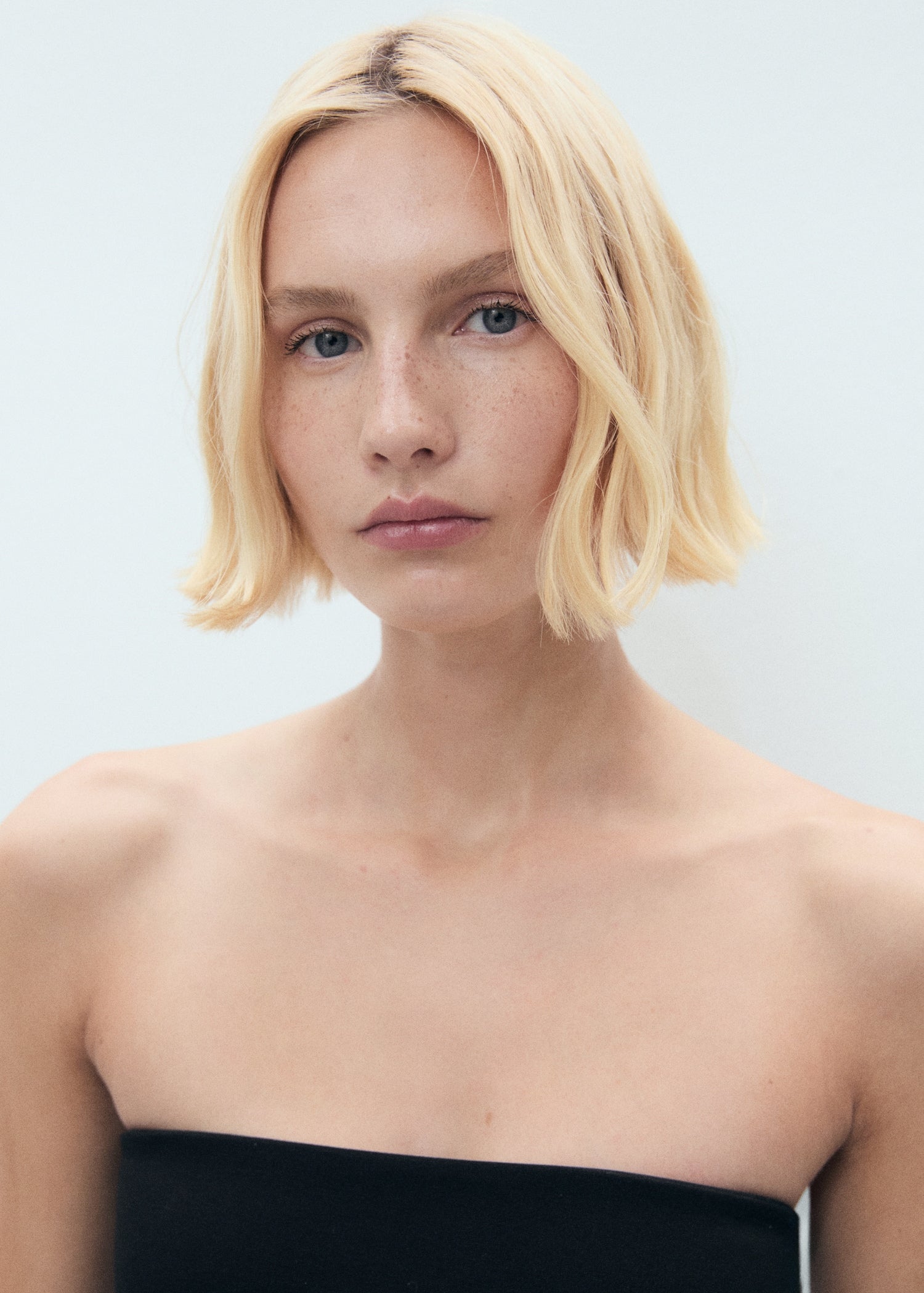 Mango top peplum in Black - D6