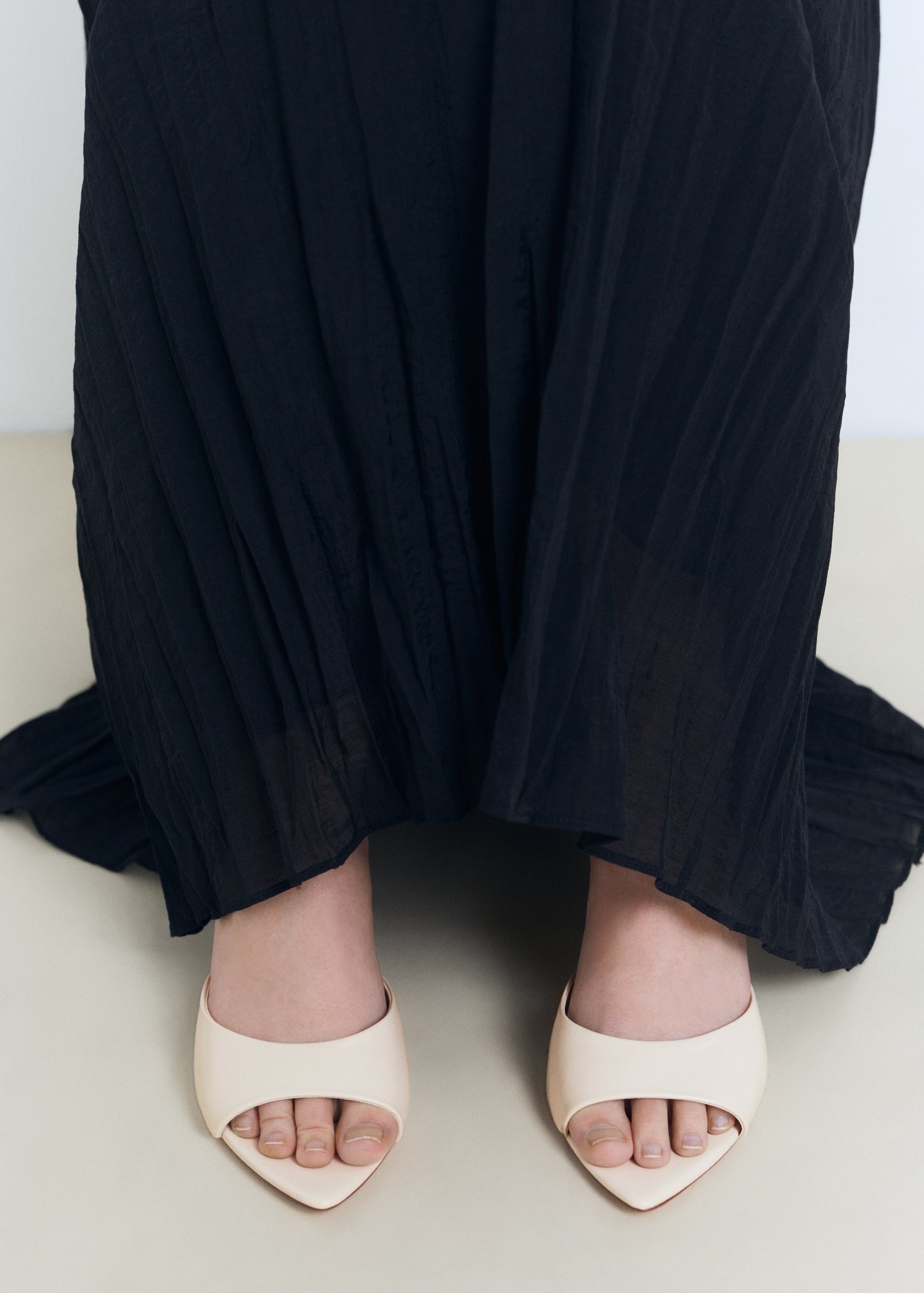 Mango product 17032923-01 - D9