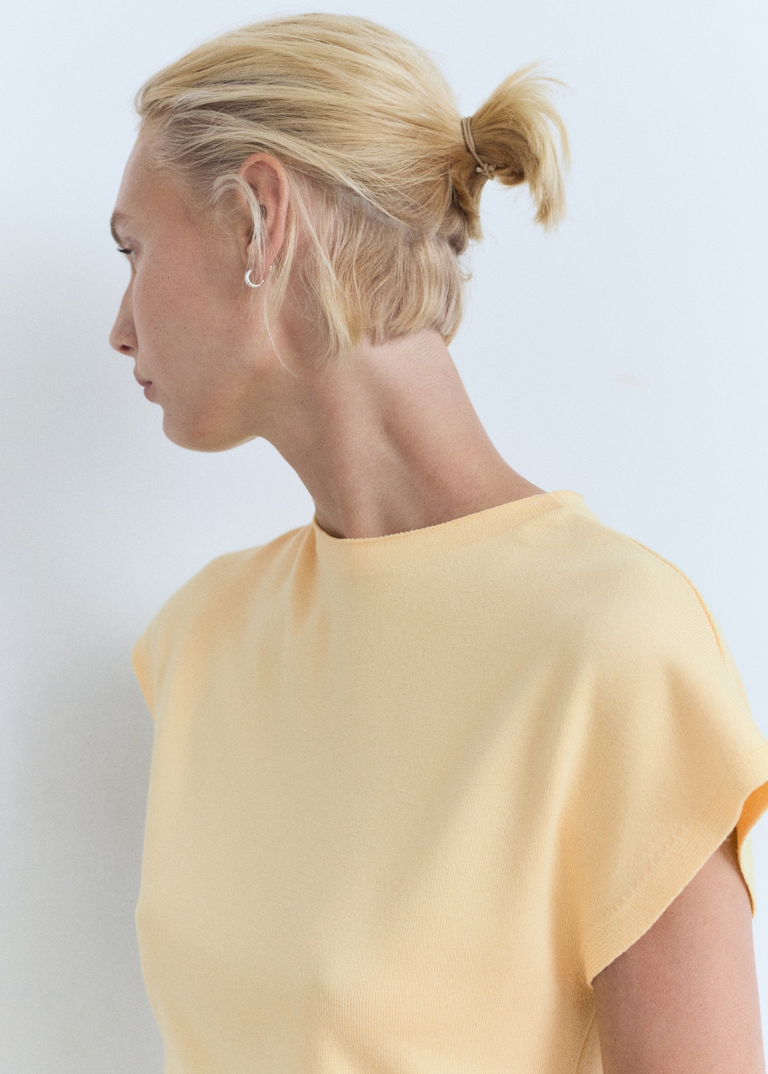 Mango sweater camin in Pastel Yellow - D1