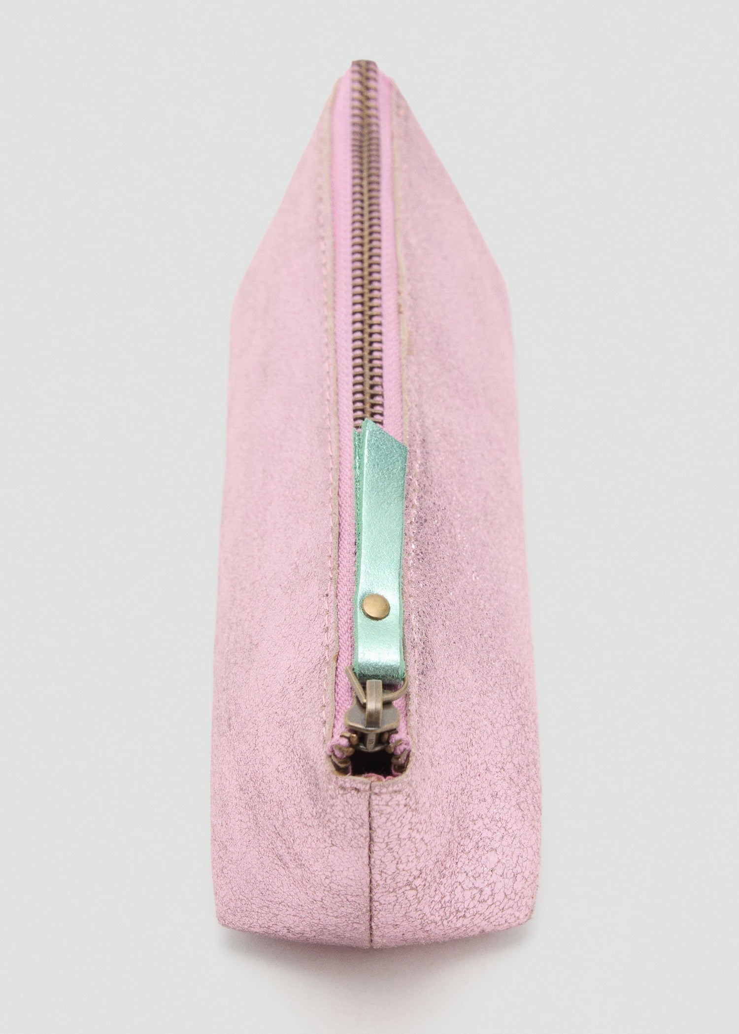 Mango pencil case foilp in Pink - D1