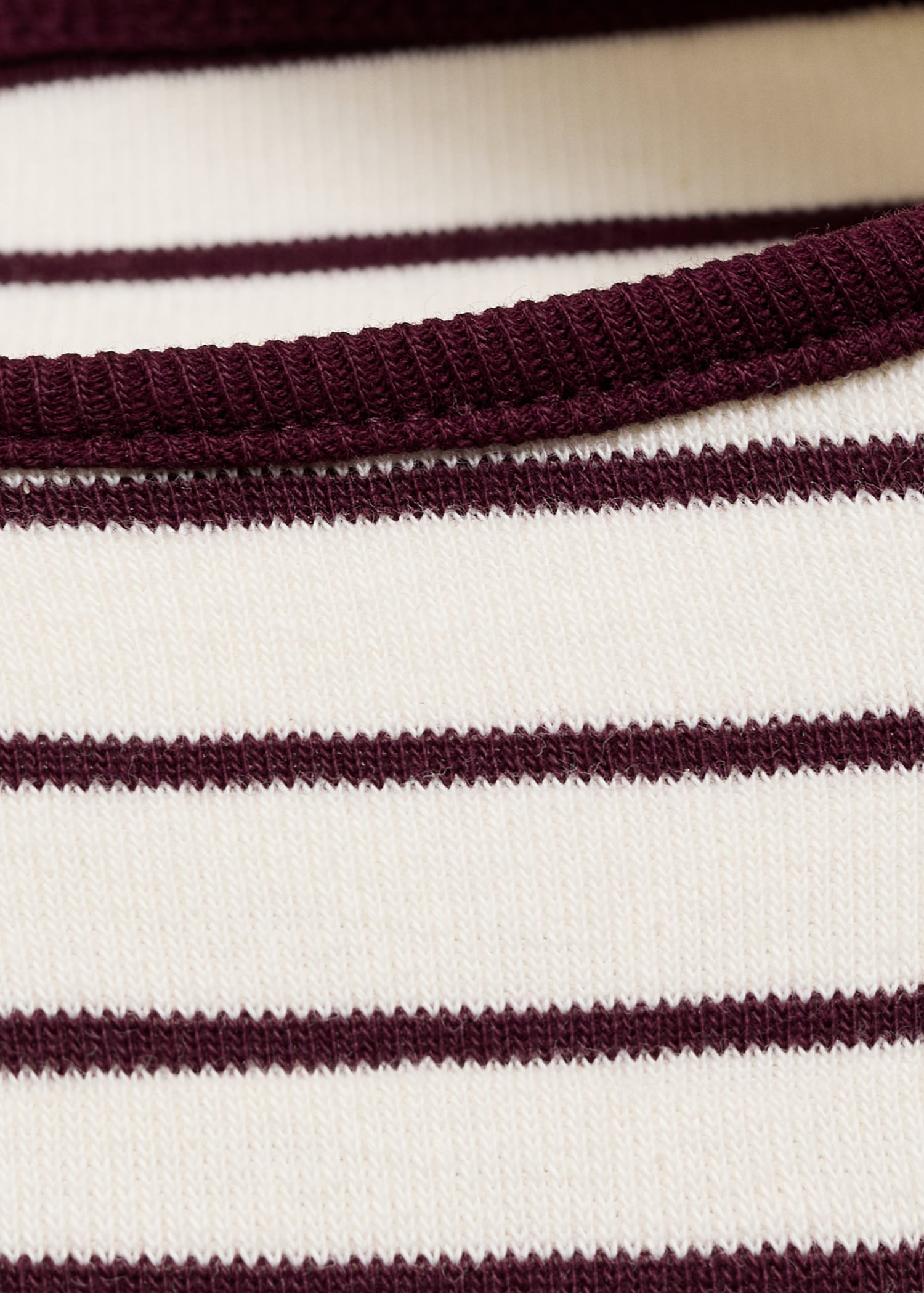 Mango t-shirt porta in Burgundy - D0