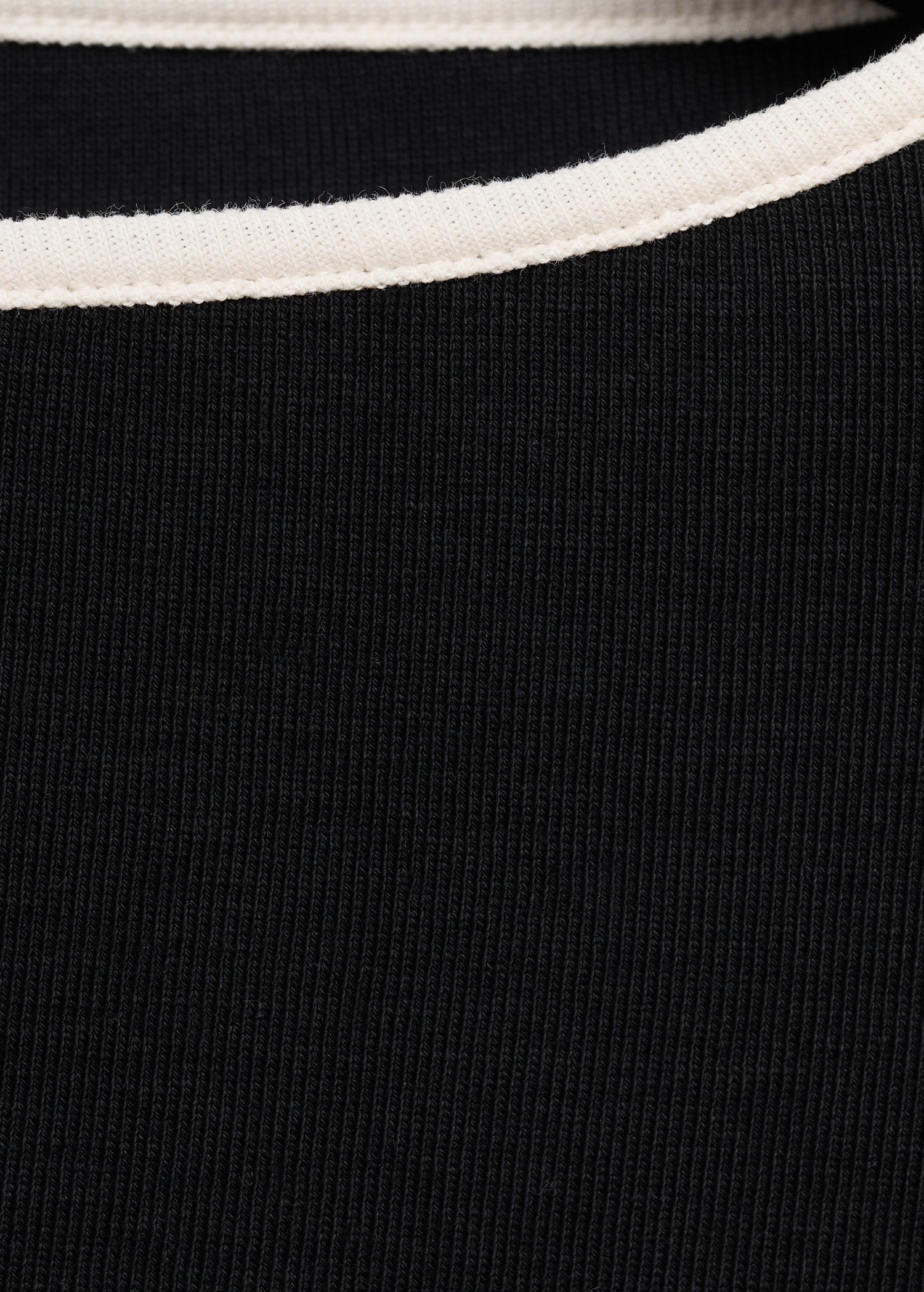 Mango t-shirt porta in Black - D8