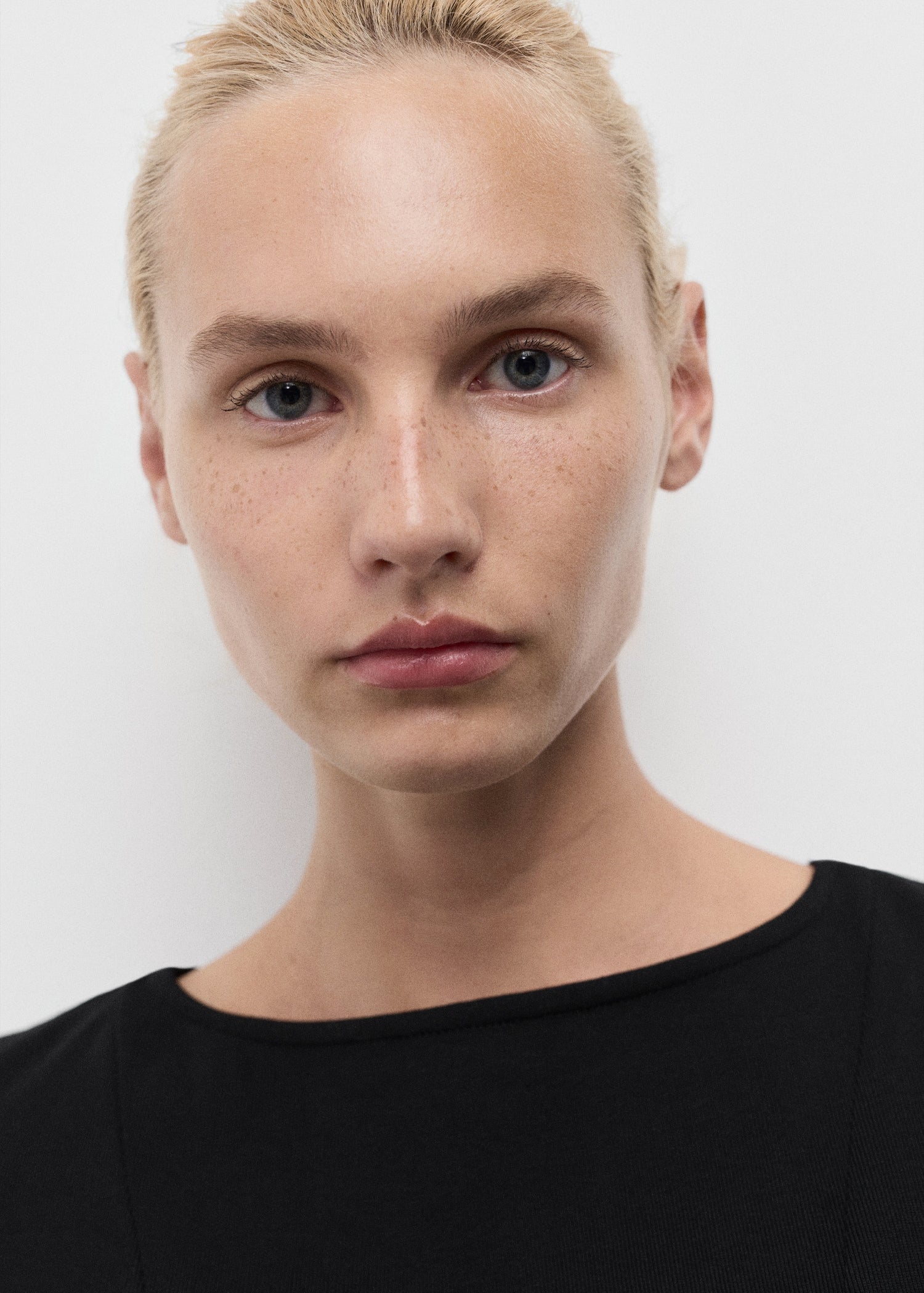 Mango t-shirt sandri in Black - D1