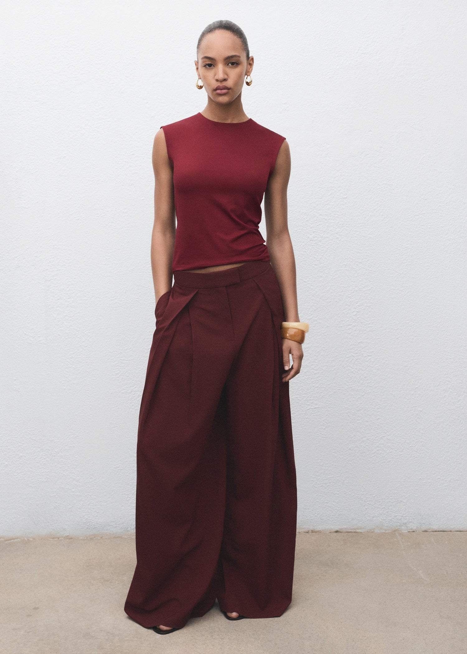 Mango t-shirt gala in Burgundy - 99999999_01