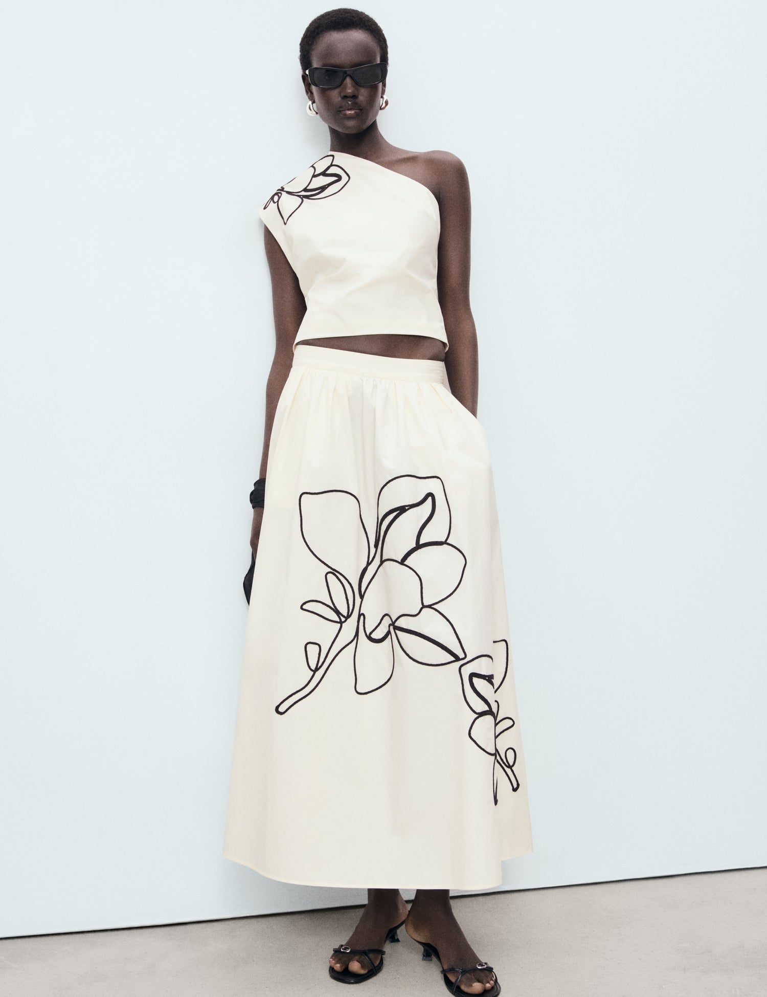 Mango product 17041174-02 - 99999999_01