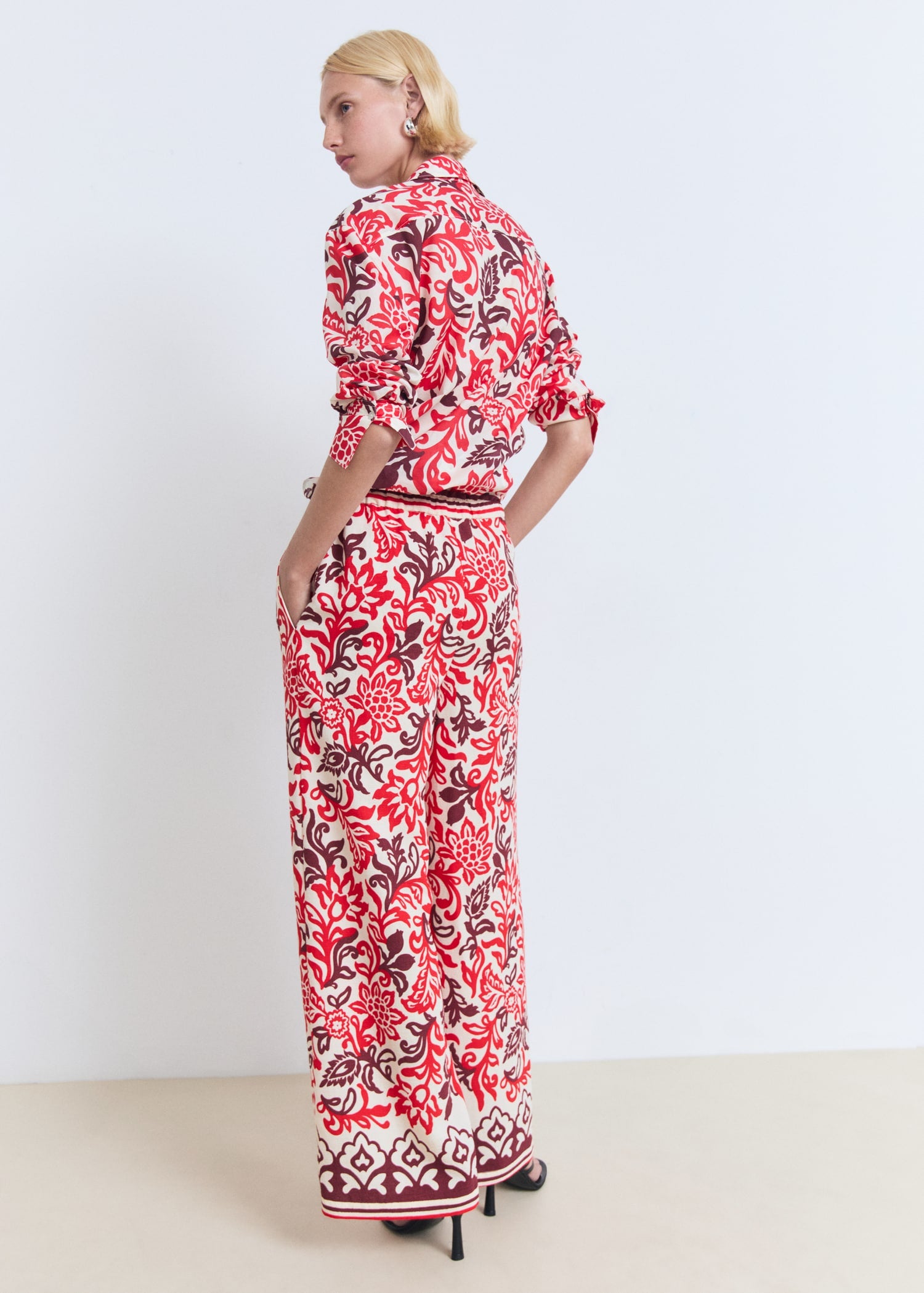 Mango product 17041187-02 - R