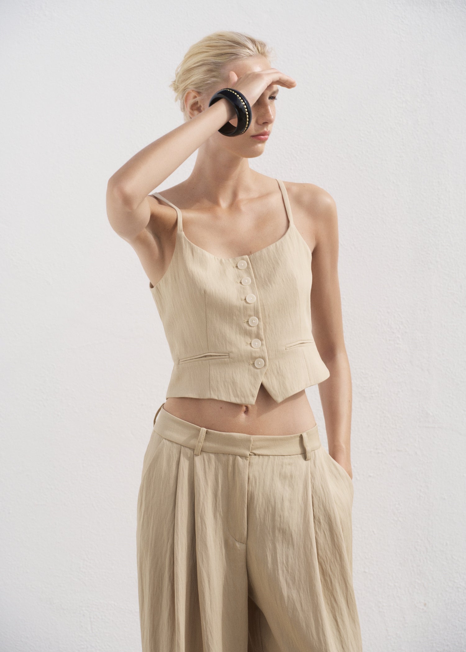 Mango product 17042535-08 - D1