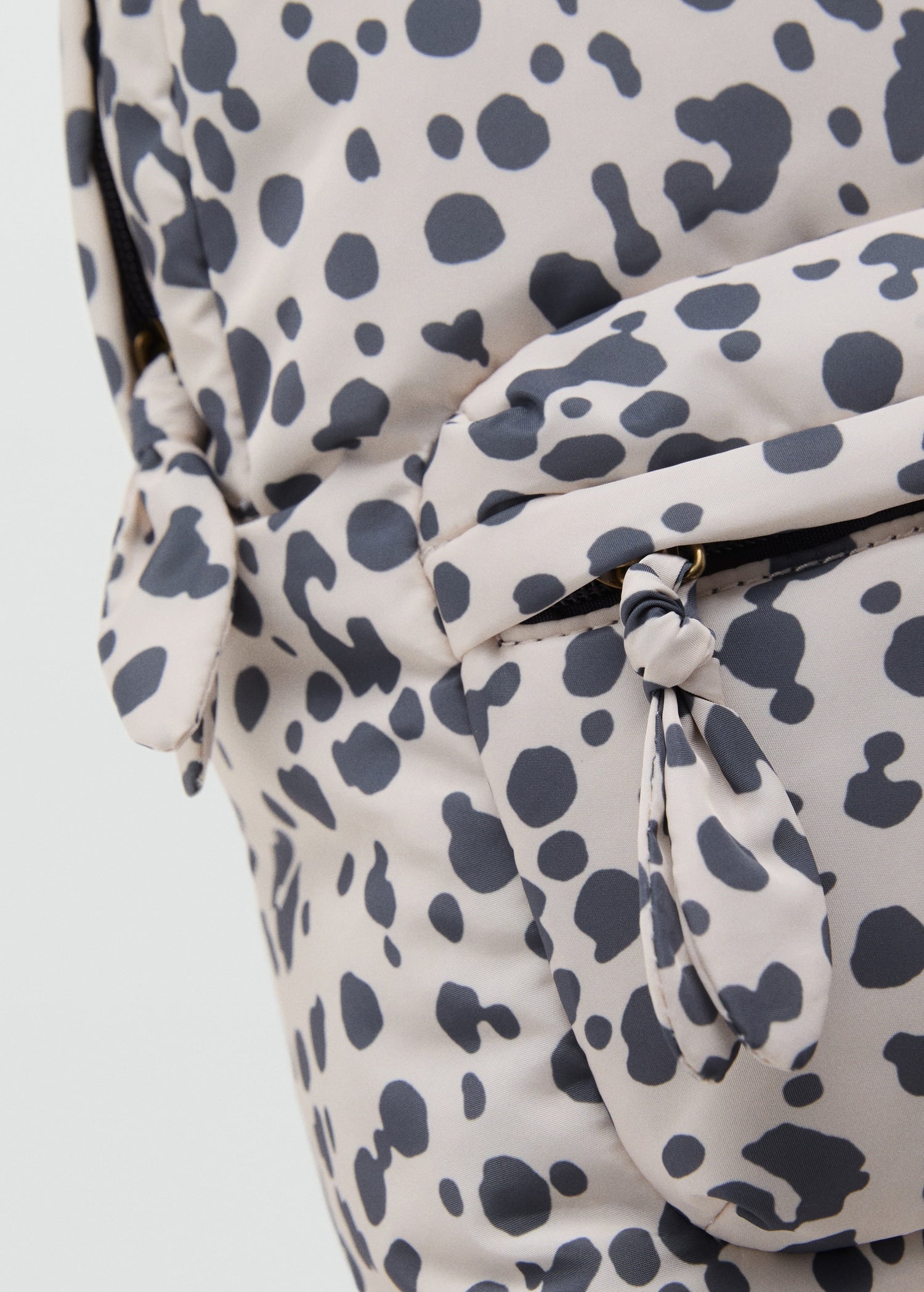 Mango product 17043297-07 - D2